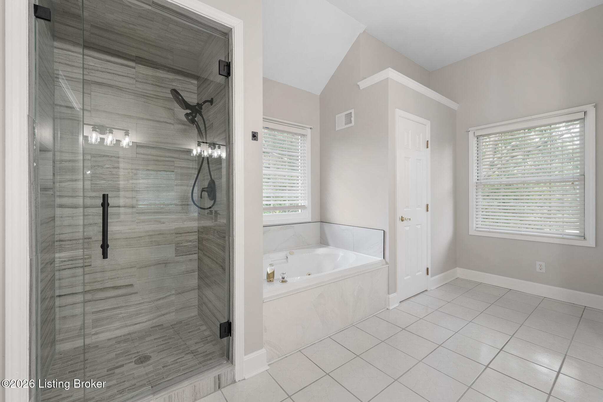 3718 Hunters Ridge Dr Property Photo 31