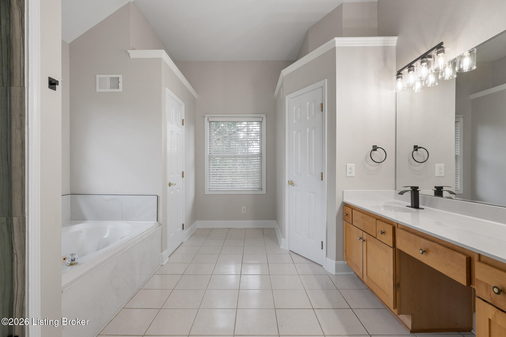 3718 Hunters Ridge Dr Property Photo 33