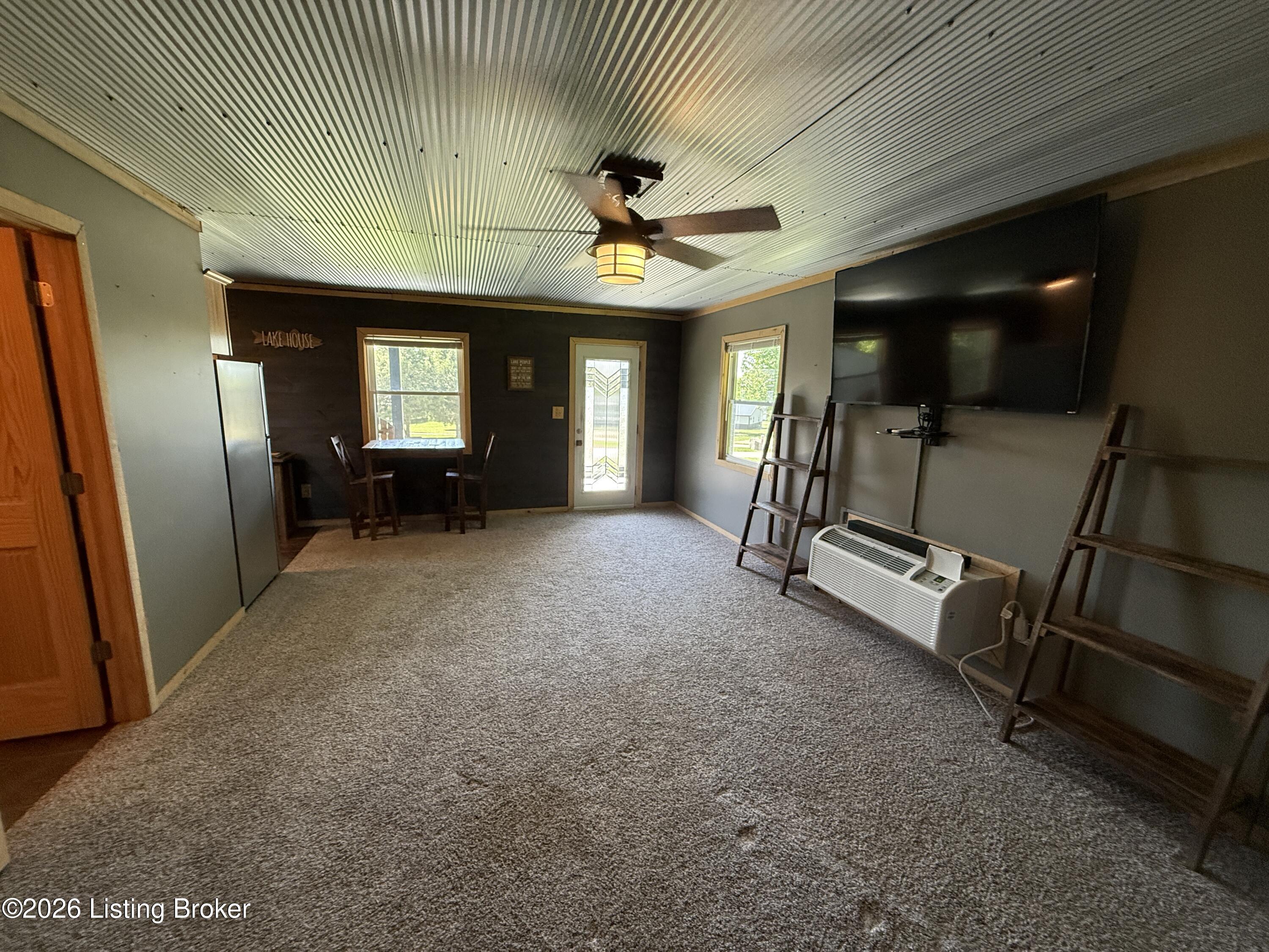 161 Tomahawk Cir Property Photo 26