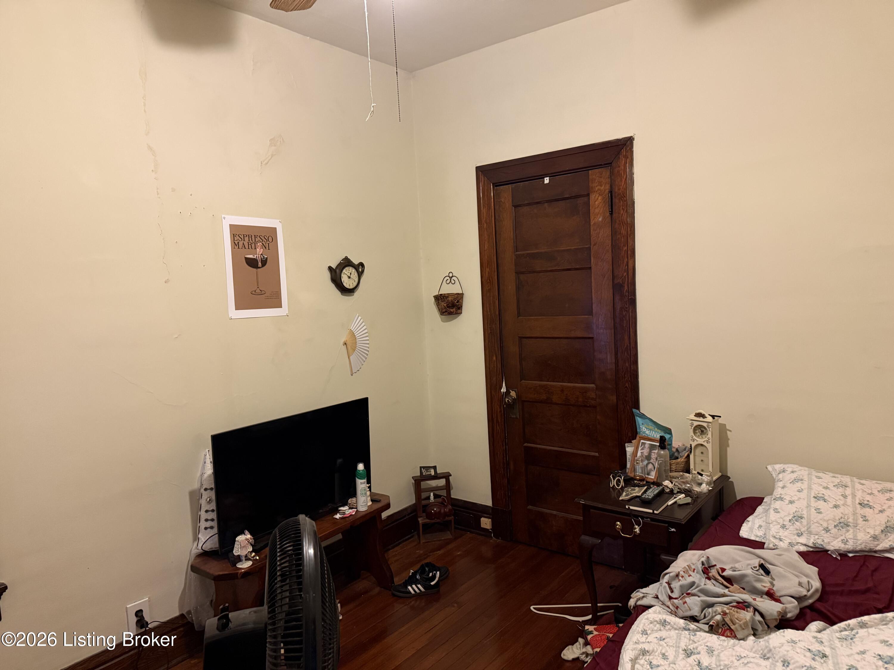 1603 Chichester Ave Property Photo 9