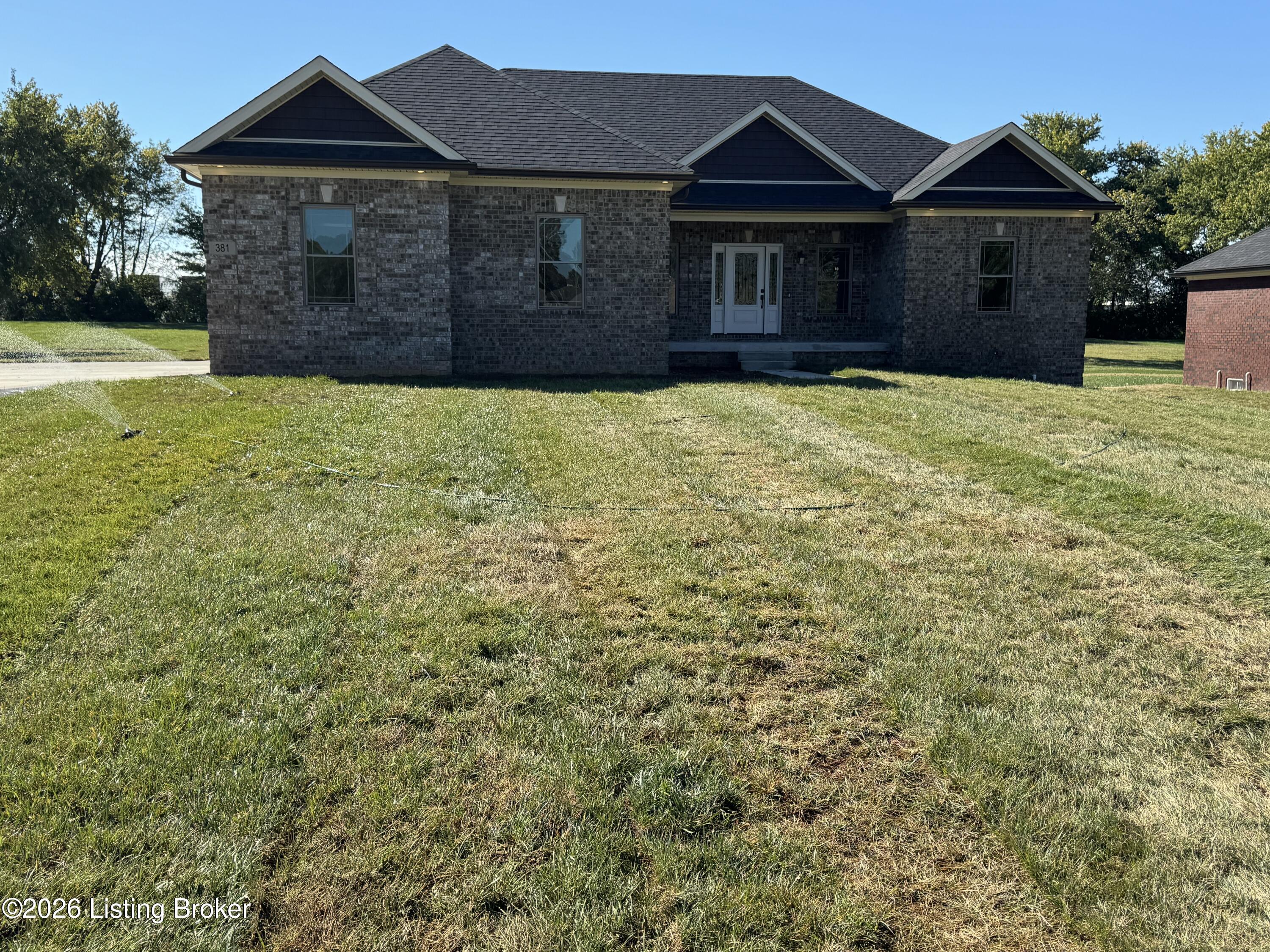 381 Robin Way Property Photo 2