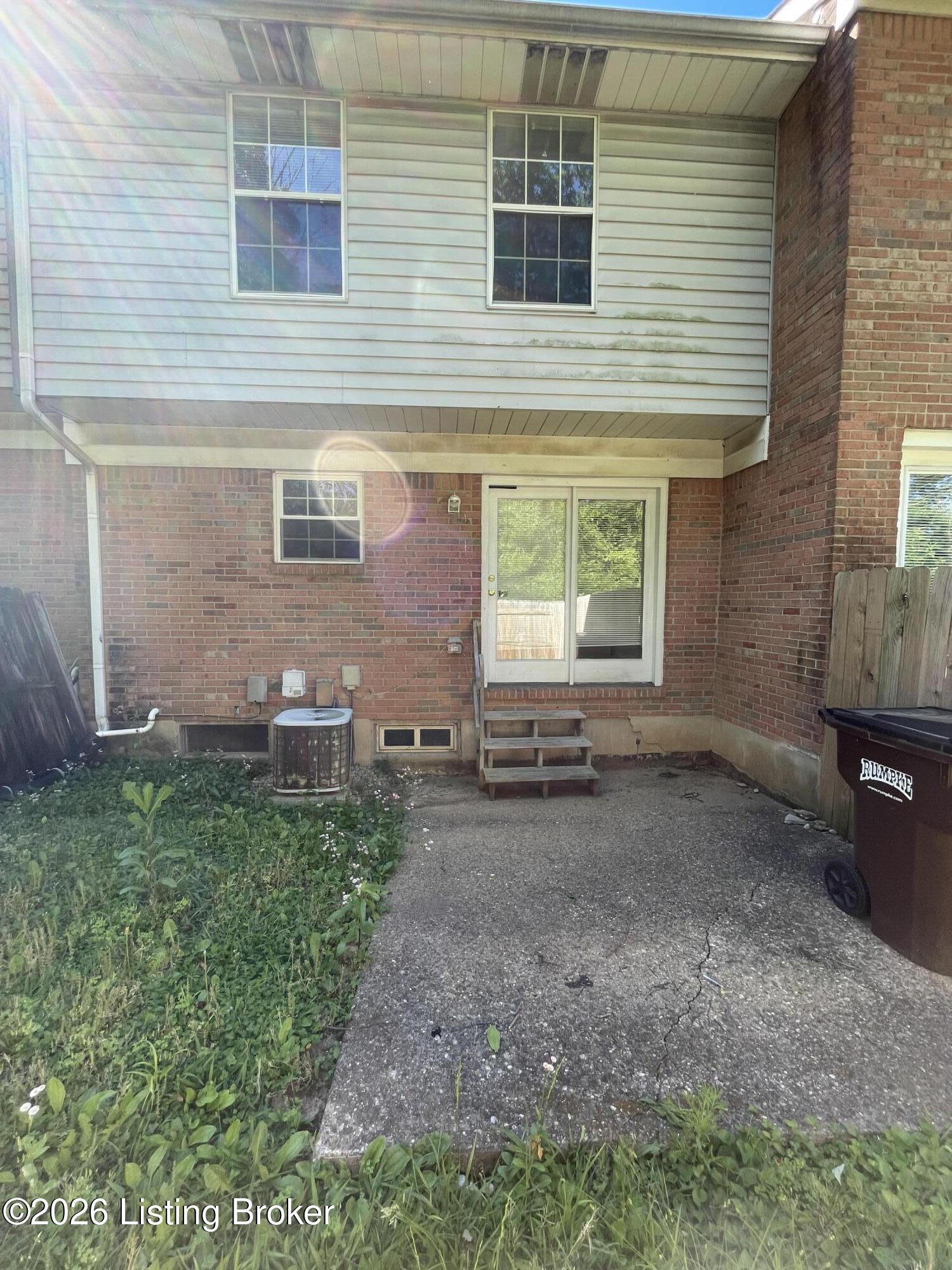 11621 Tazwell Dr Property Photo 2