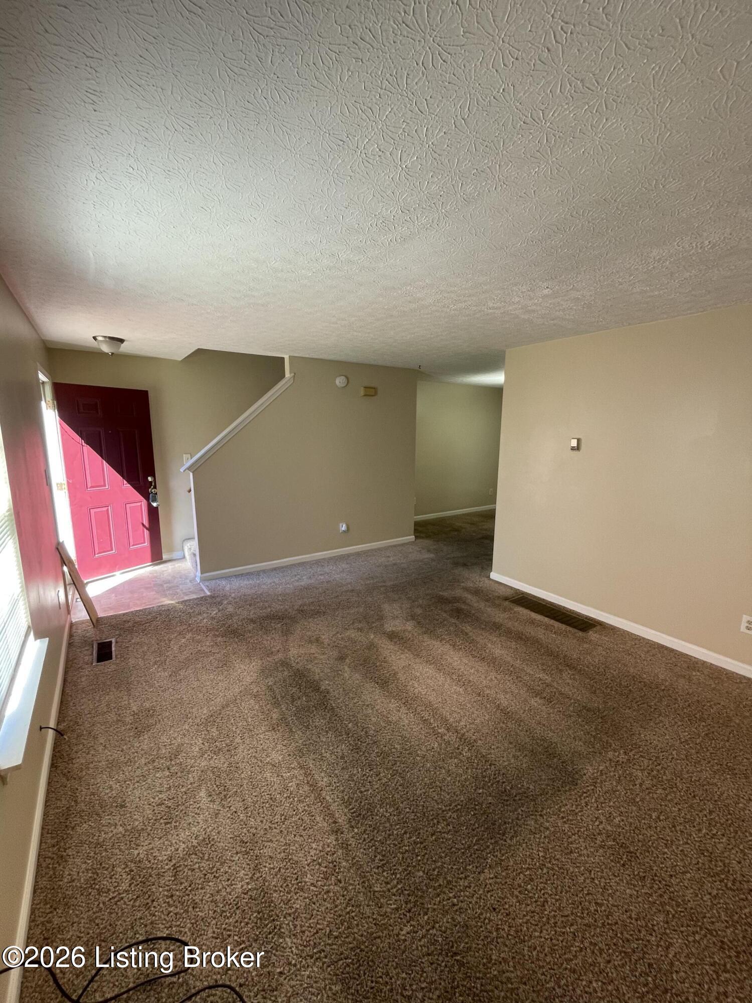11621 Tazwell Dr Property Photo 6
