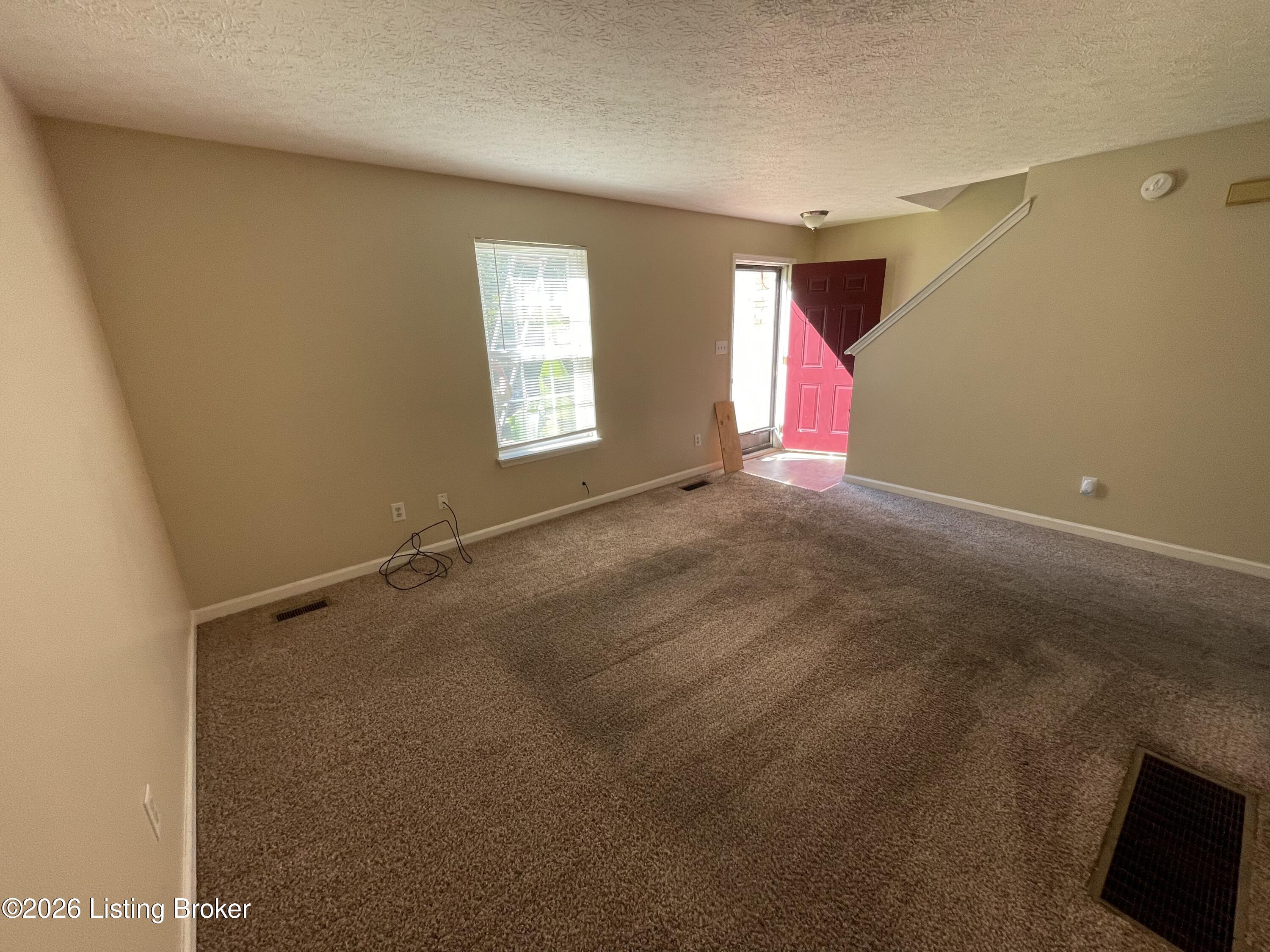 11621 Tazwell Dr Property Photo 7