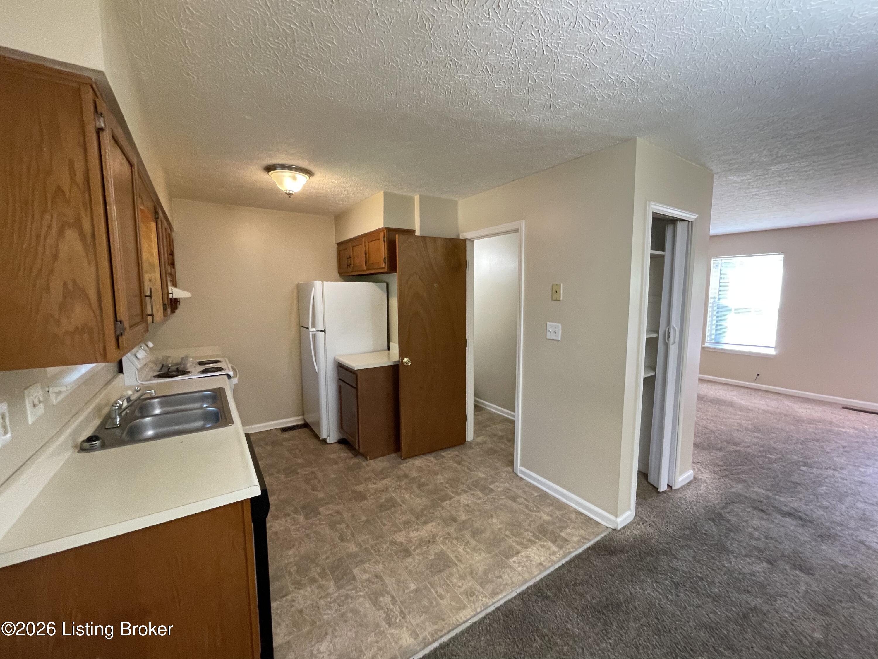 11621 Tazwell Dr Property Photo 10