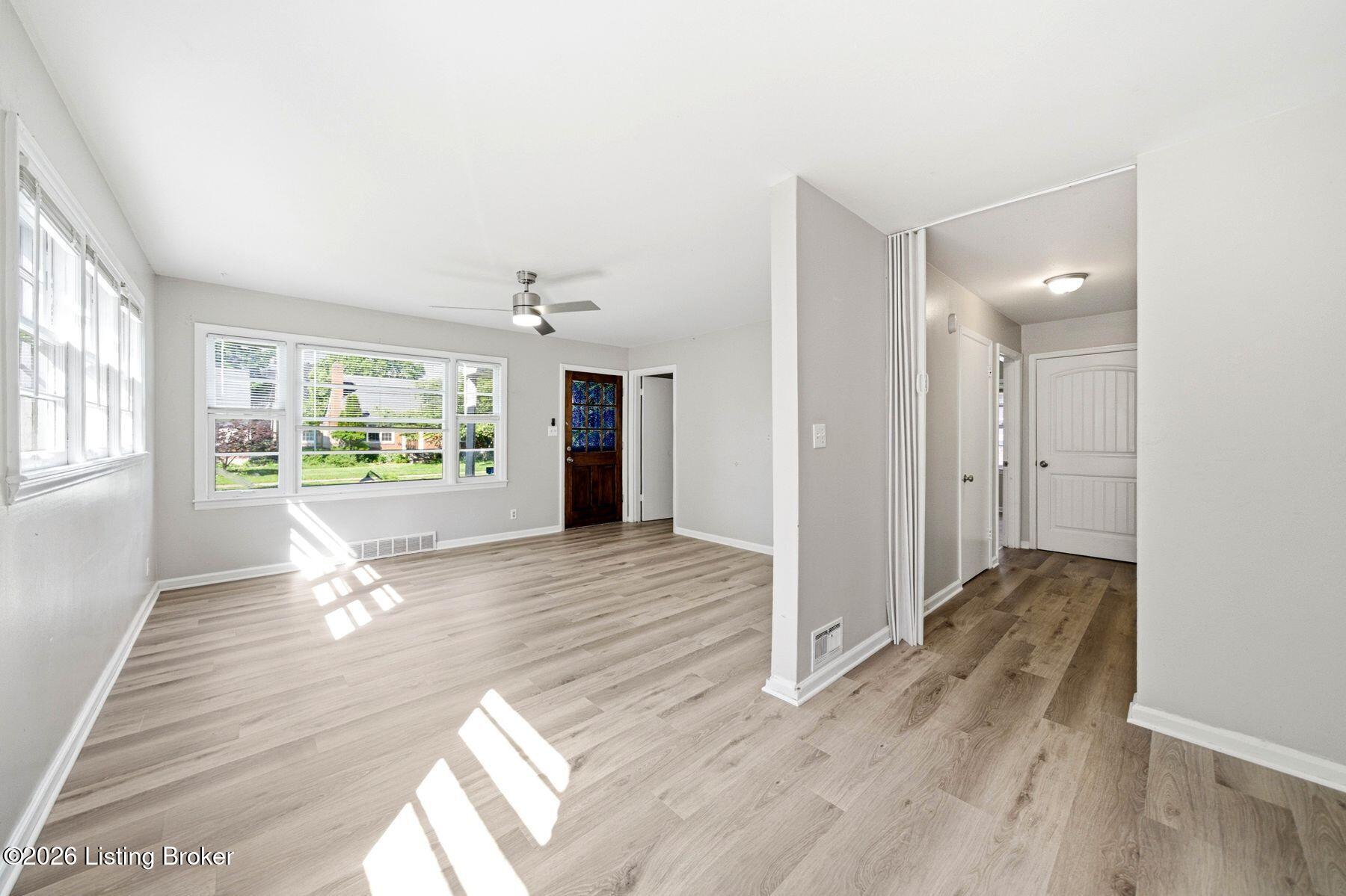 3021 Wedgewood Way Property Photo 6