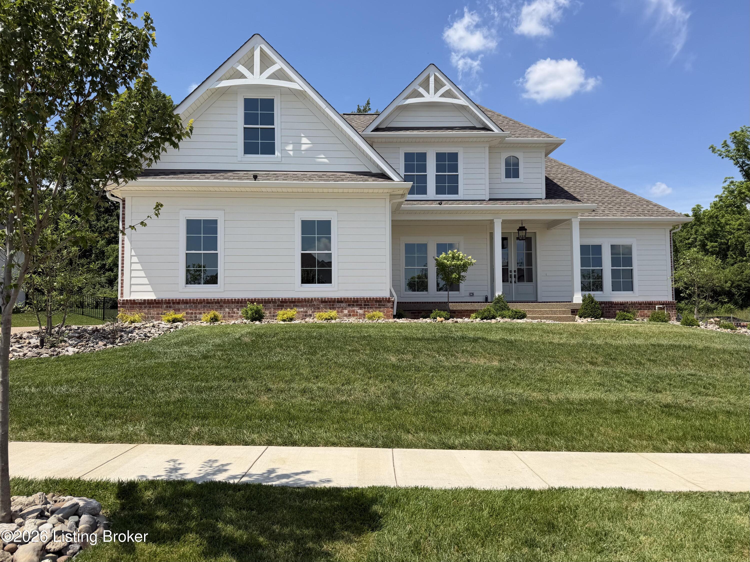 4011 Thomas Farm Dr Property Photo 1