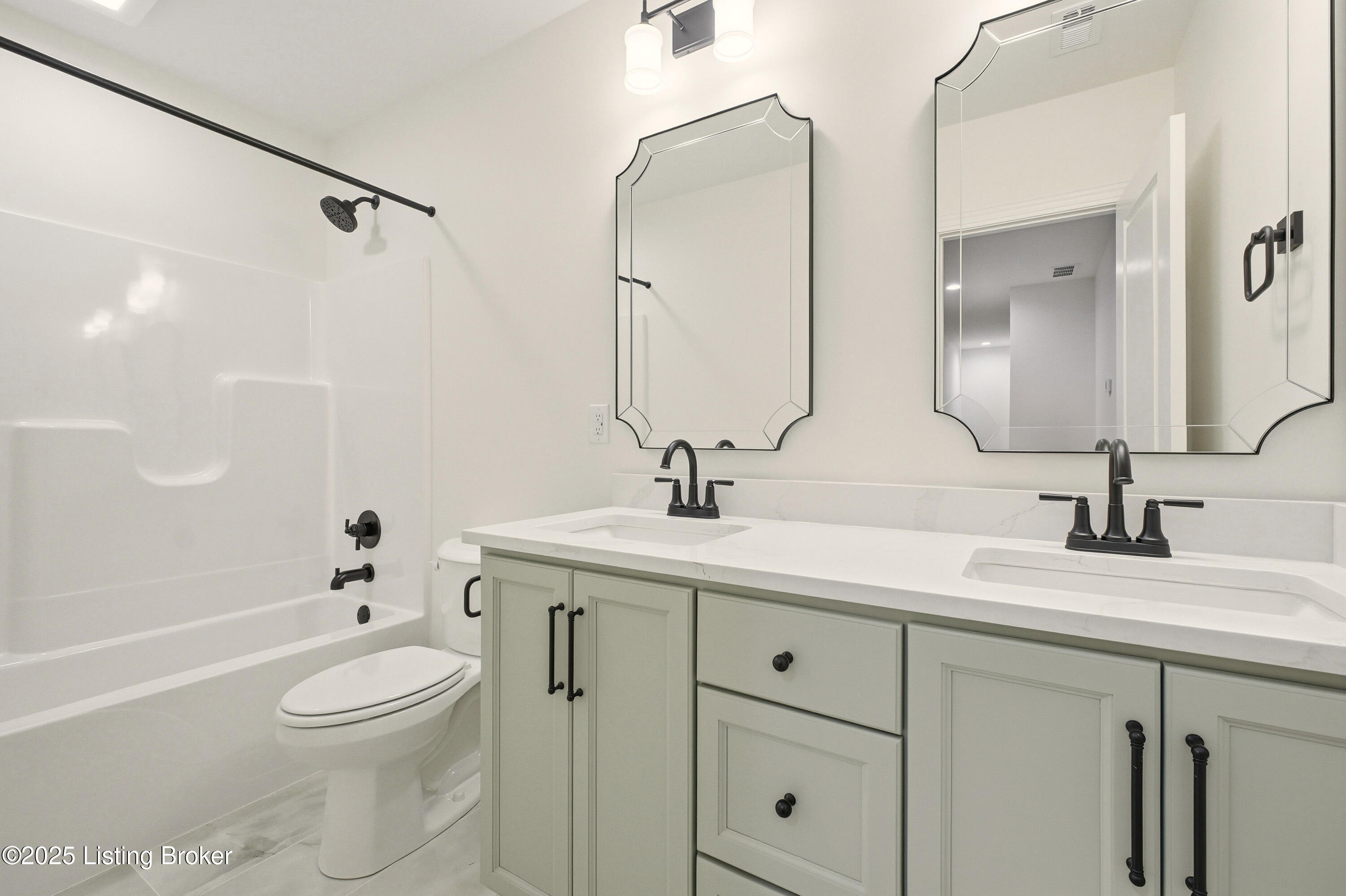 4011 Thomas Farm Dr Property Photo 25