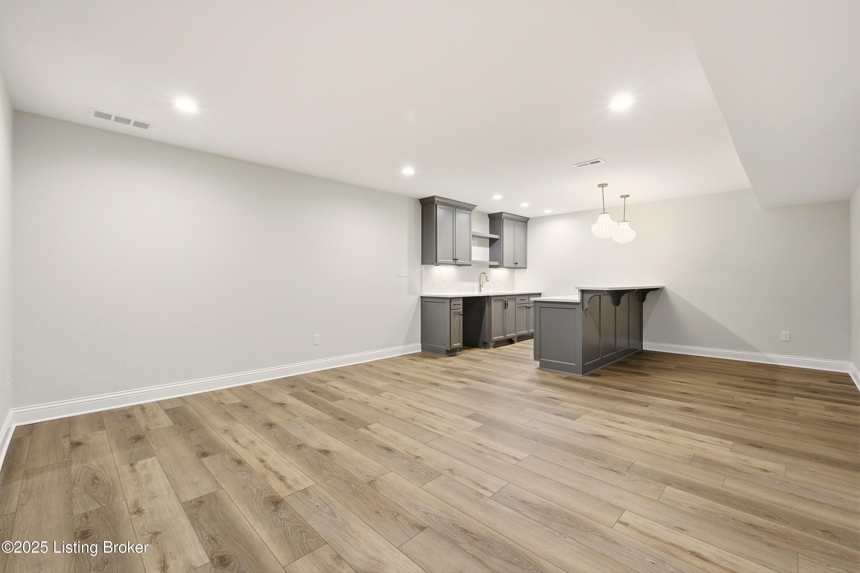 4011 Thomas Farm Dr Property Photo 29