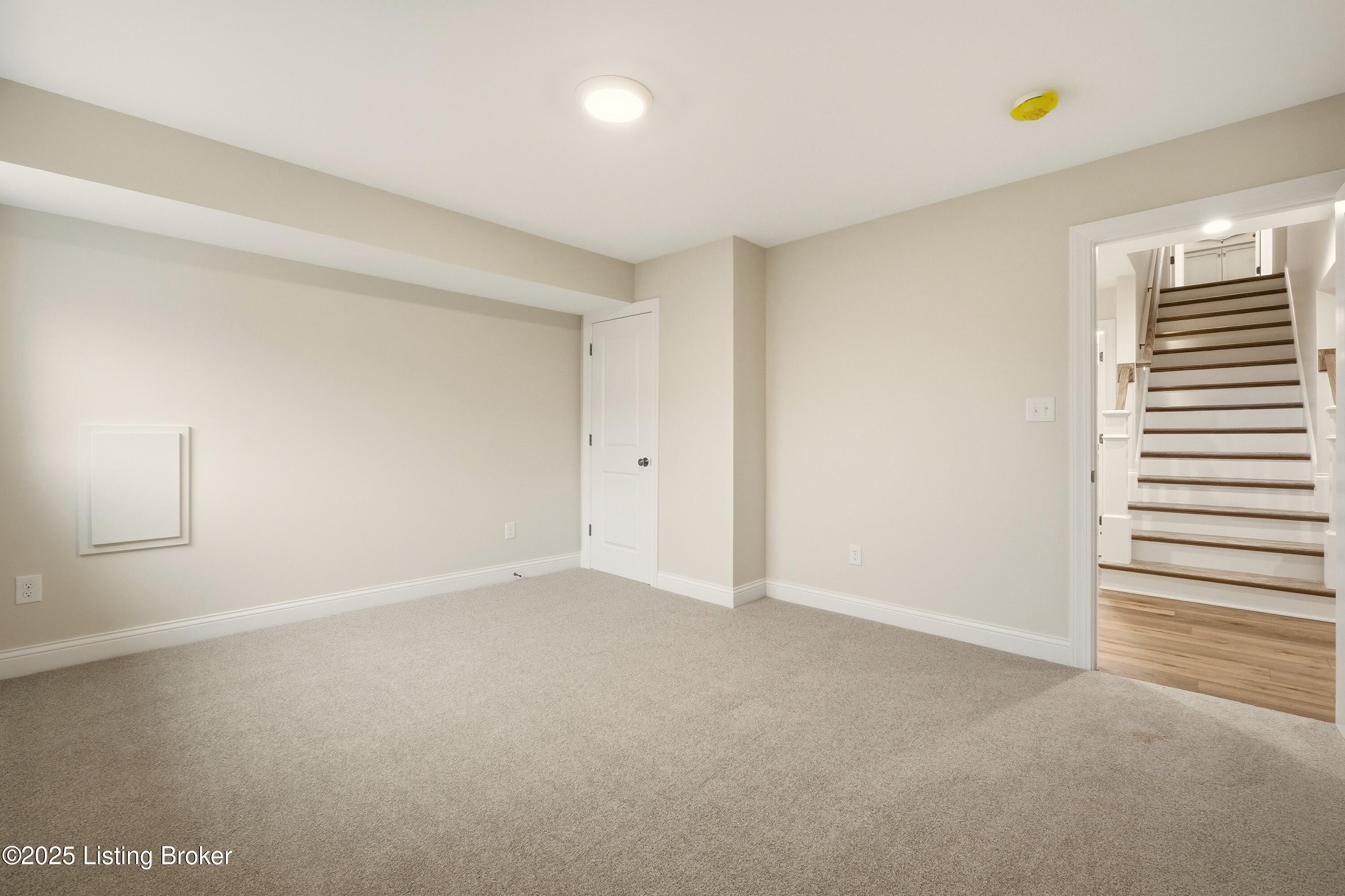 4011 Thomas Farm Dr Property Photo 36
