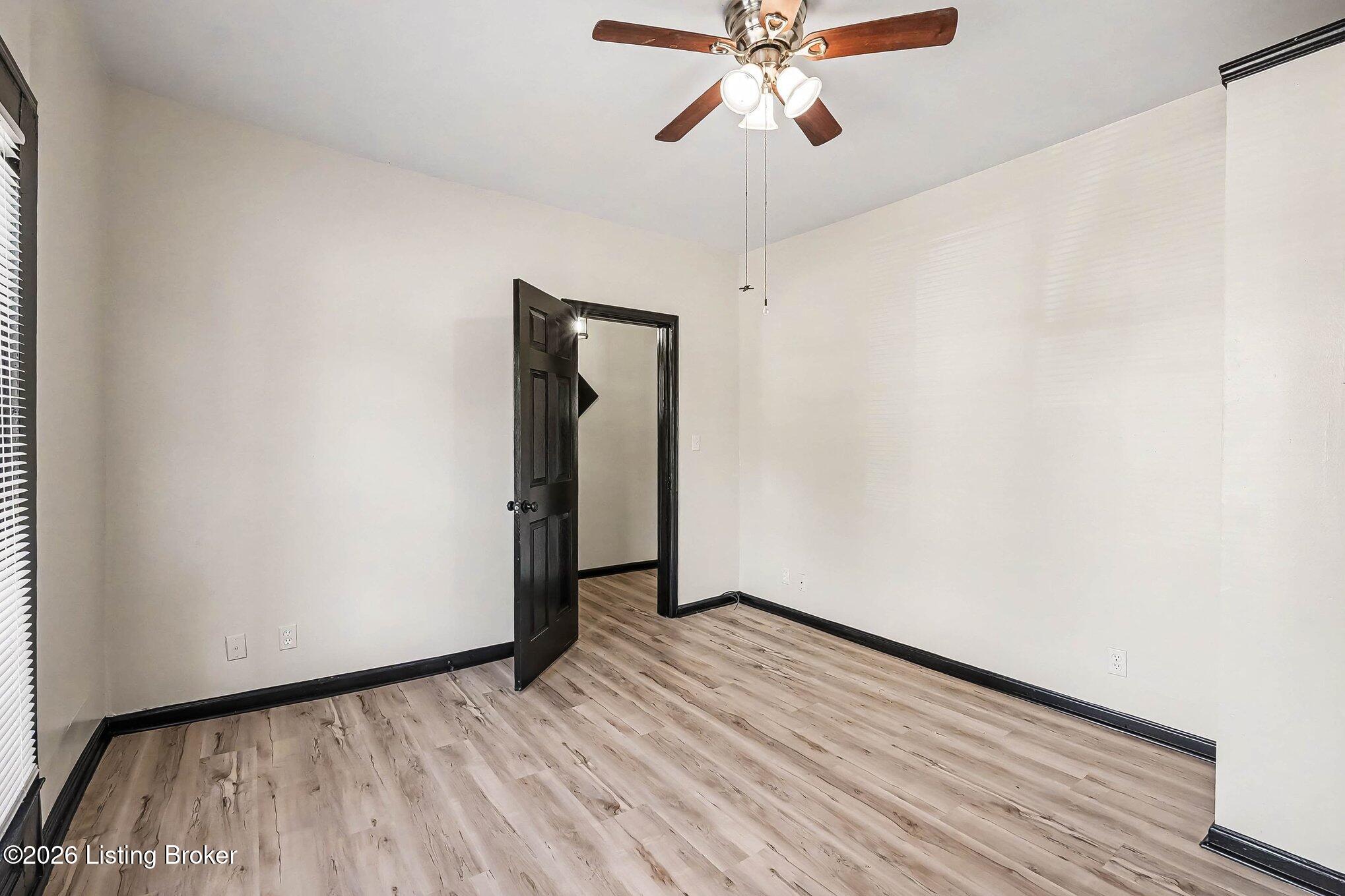 1102 E Saint Catherine St Property Photo 11