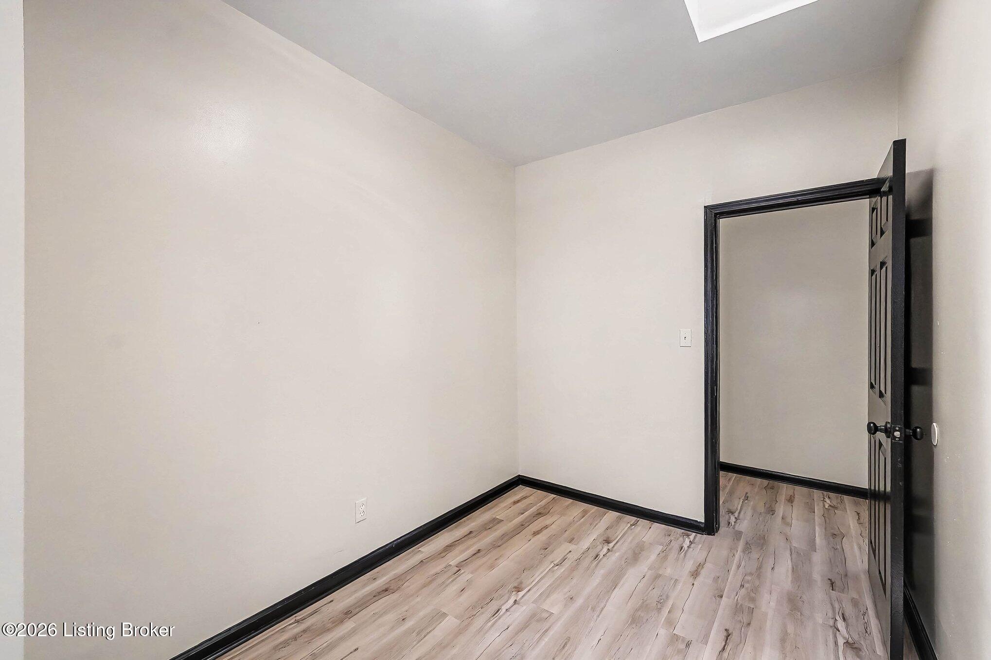 1102 E Saint Catherine St Property Photo 16