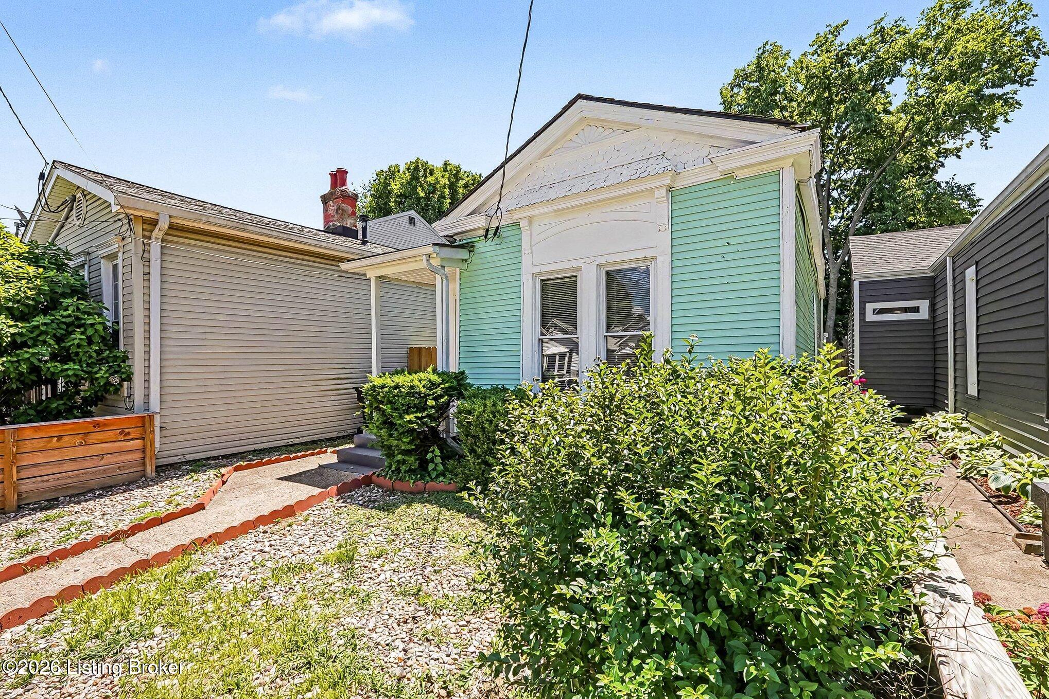 1102 E Saint Catherine St Property Photo 22