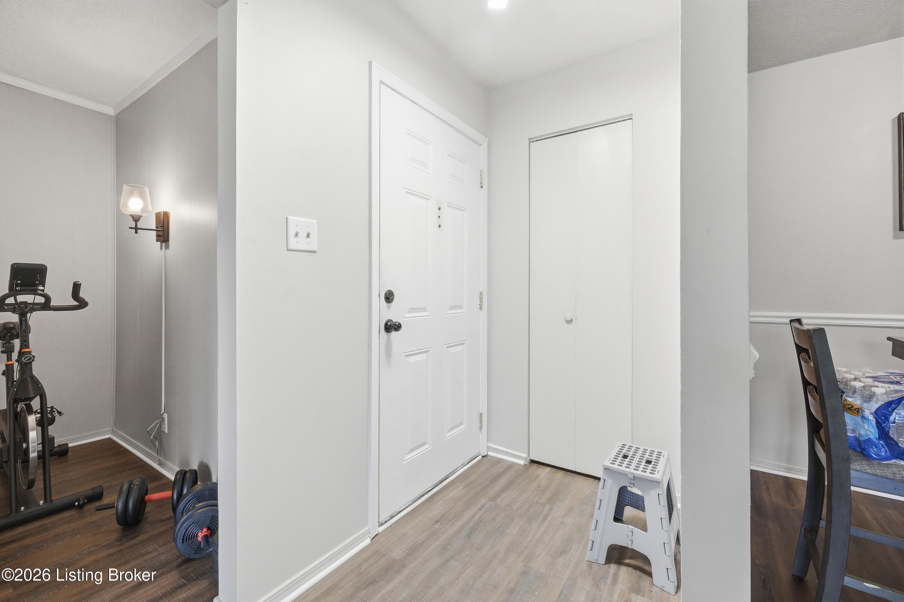 9612 Westport Rd Apt 11 Property Photo 4