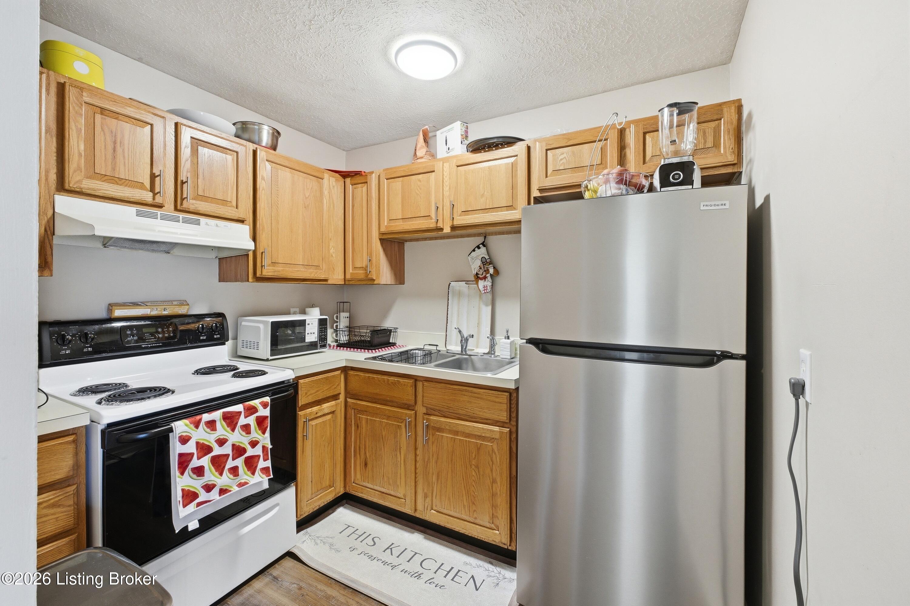 9612 Westport Rd Apt 11 Property Photo 8