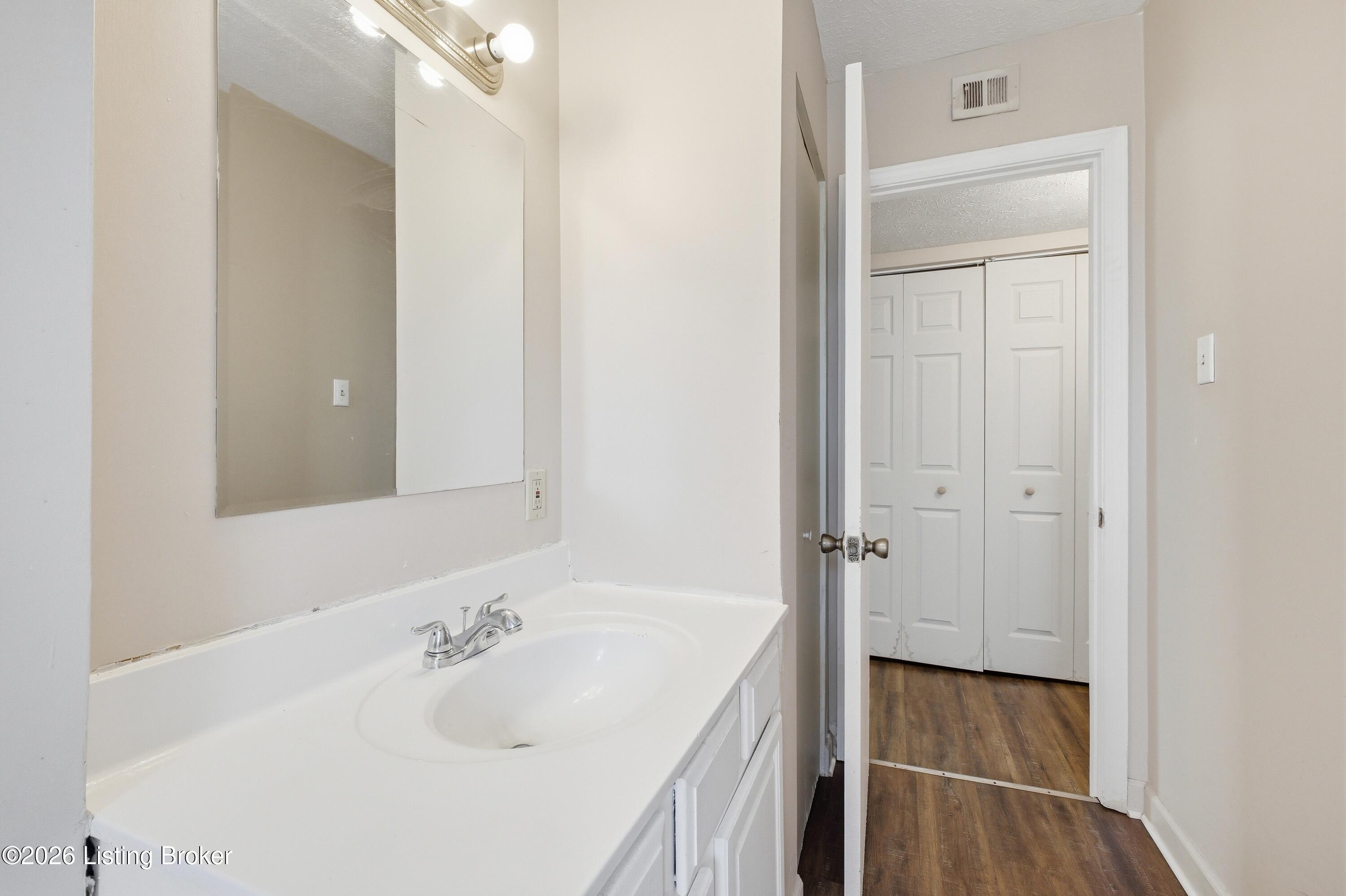 9612 Westport Rd Apt 11 Property Photo 14