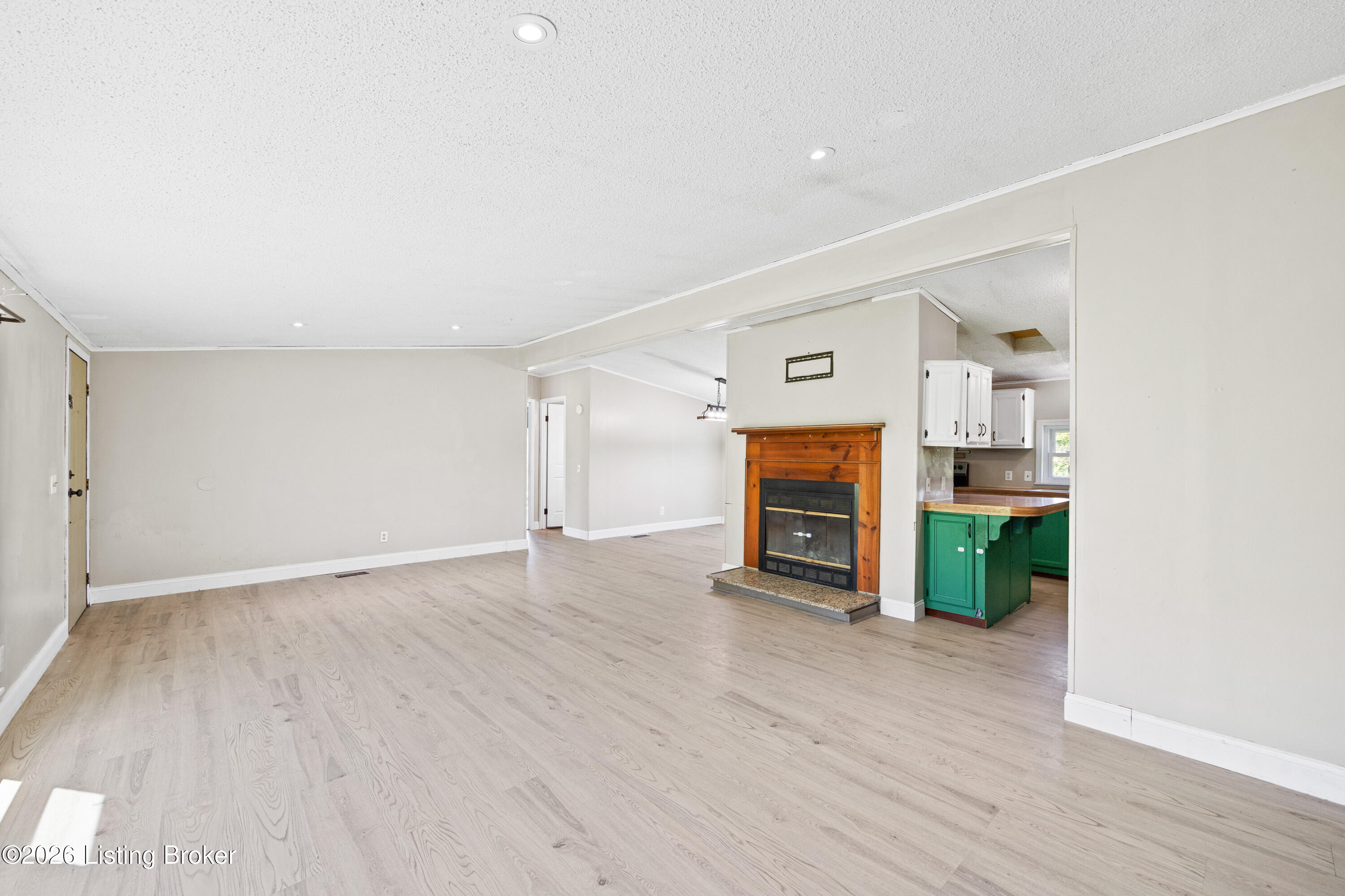 21 Arvin Ln Property Photo 8