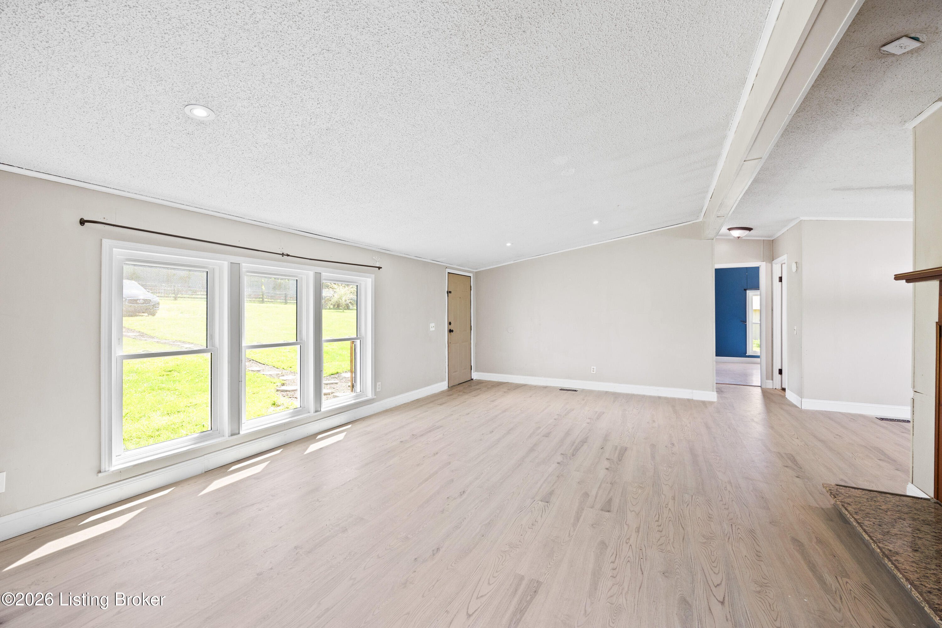 21 Arvin Ln Property Photo 9