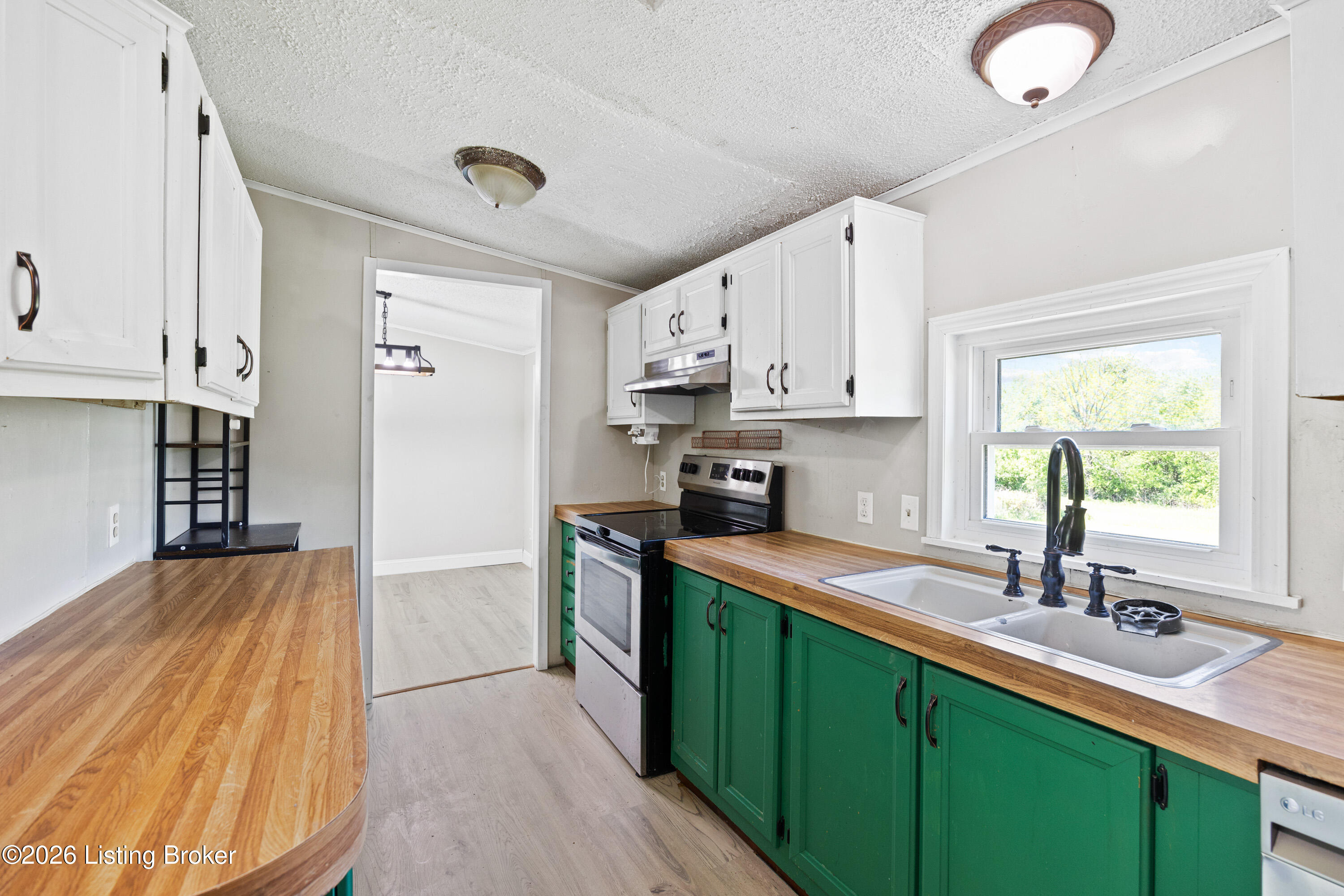 21 Arvin Ln Property Photo 13