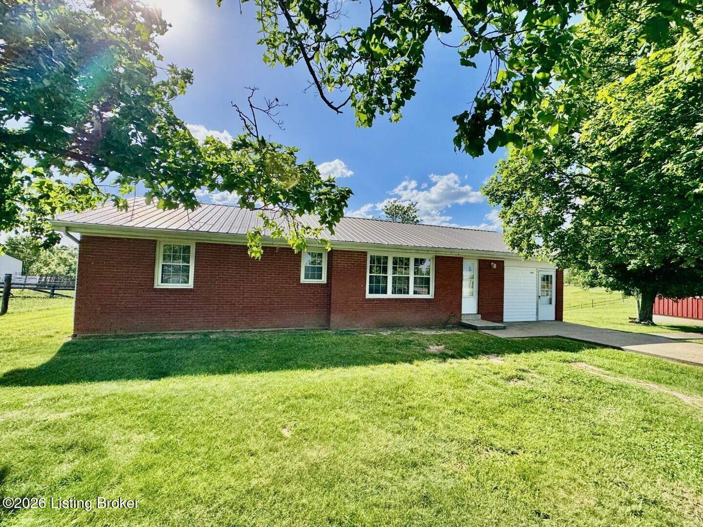 5464 Mackville Rd Property Photo 1