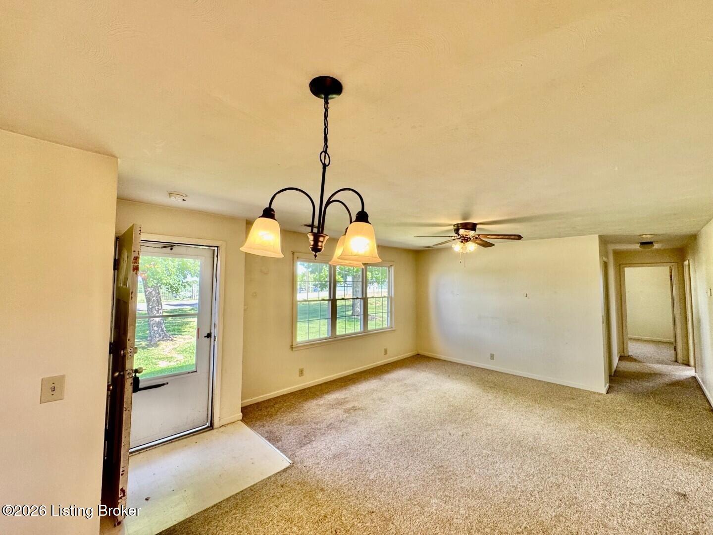 5464 Mackville Rd Property Photo 4