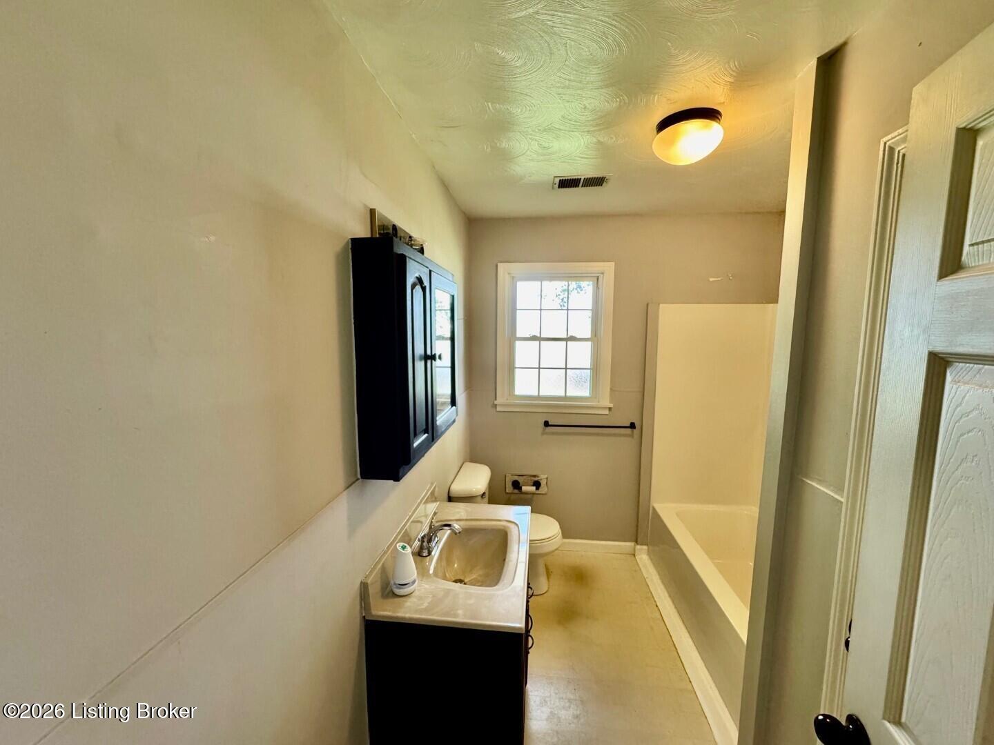 5464 Mackville Rd Property Photo 10