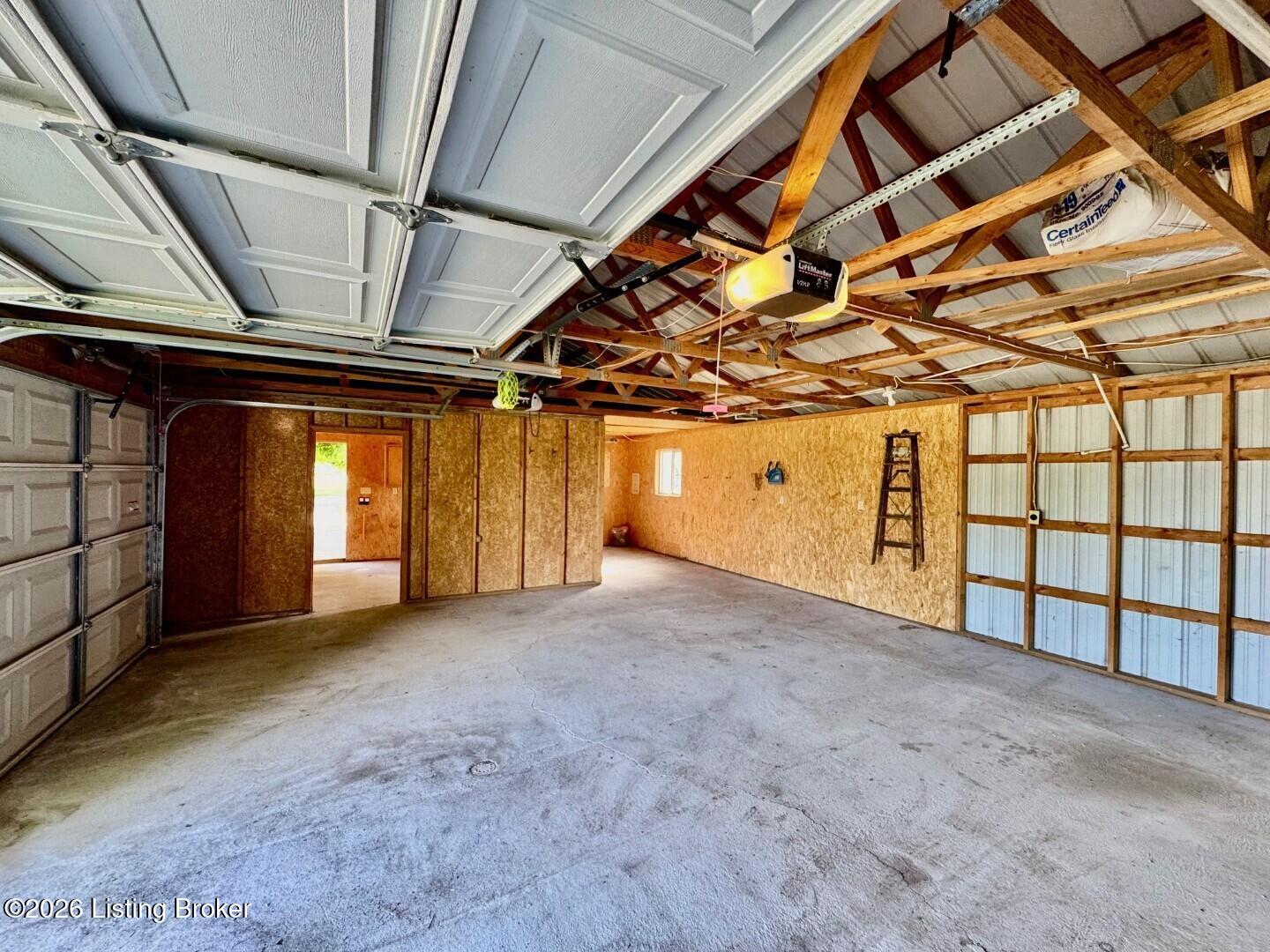 5464 Mackville Rd Property Photo 21