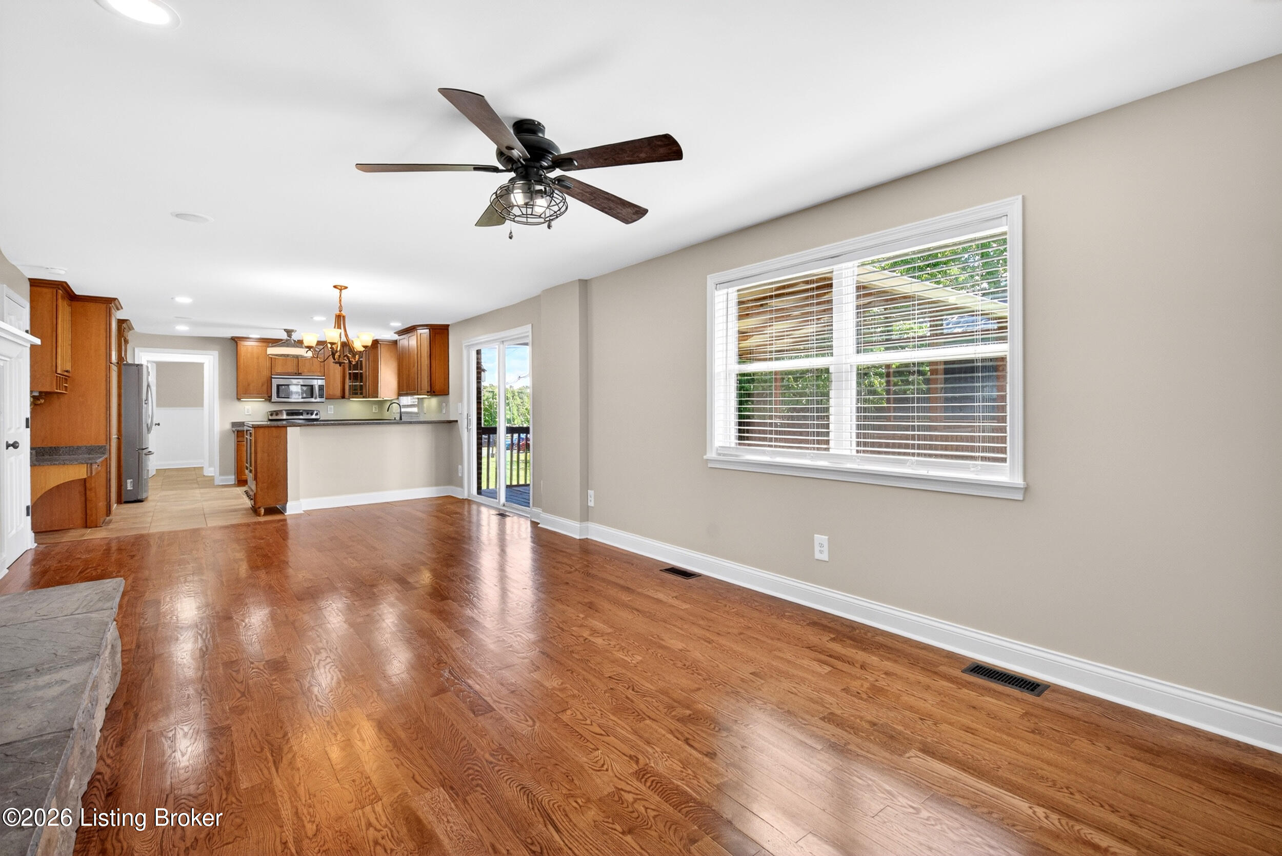 376 Gene St Property Photo 15