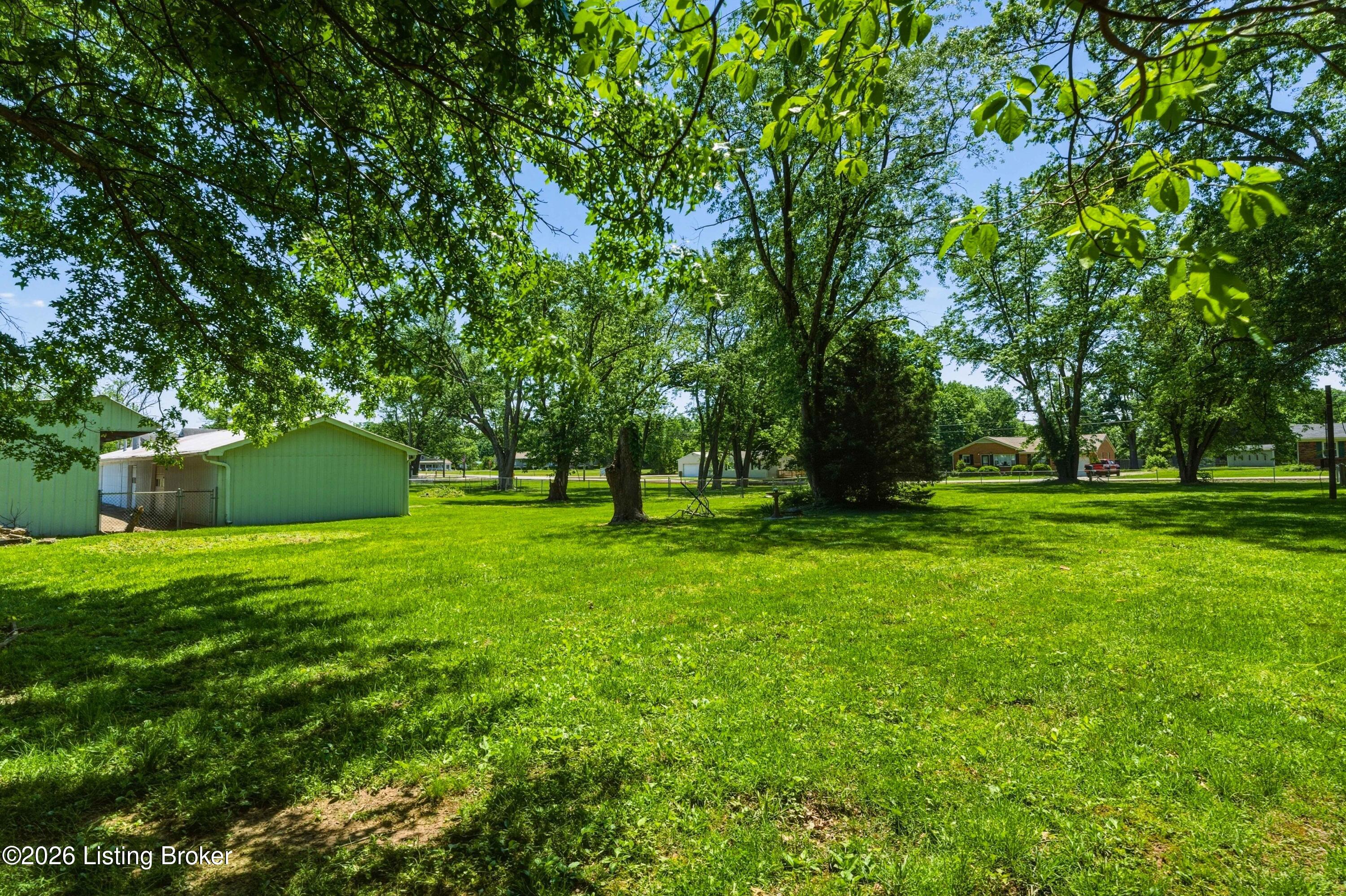 1545 Greenbriar Rd Property Photo 10