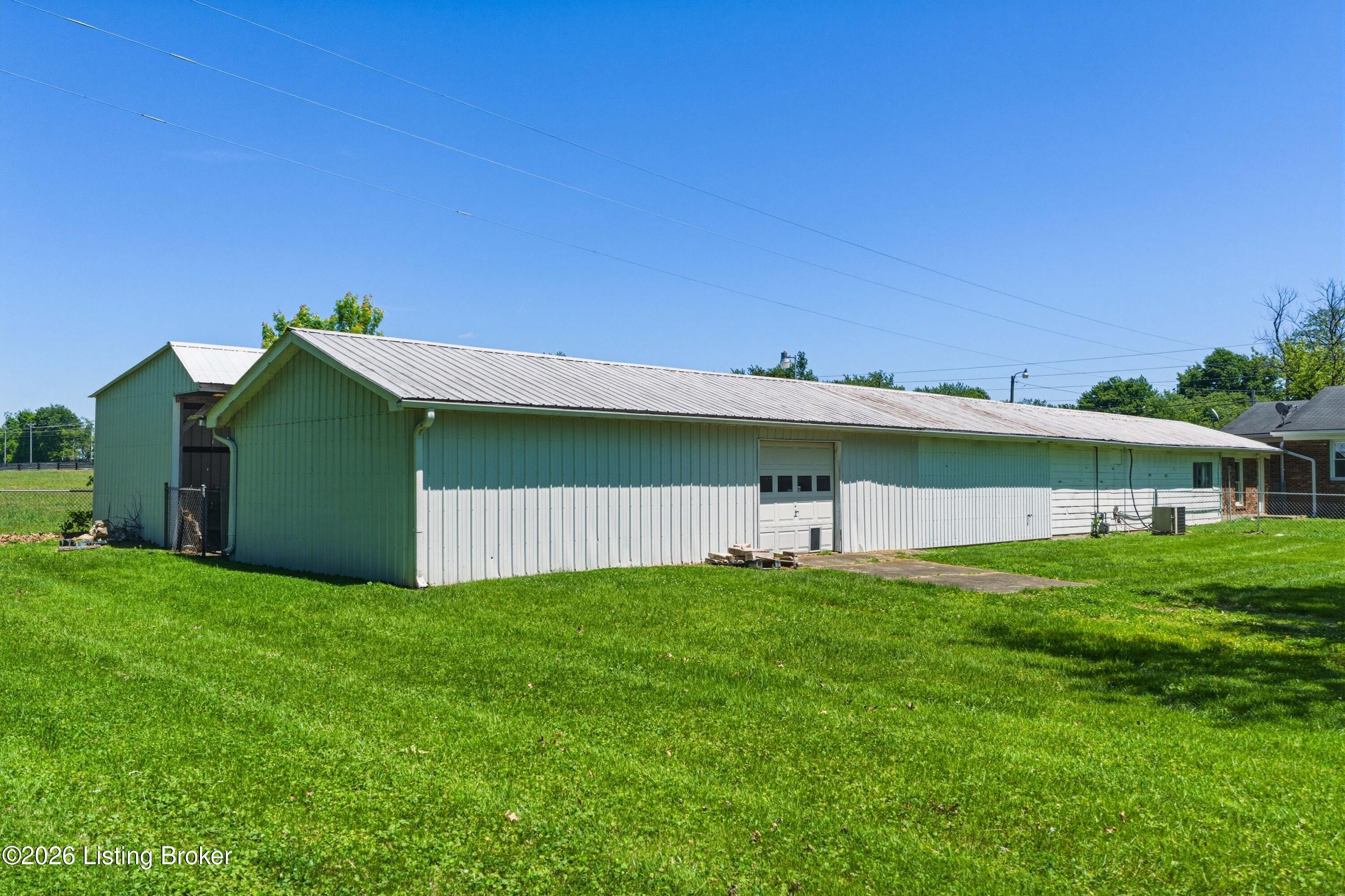 1545 Greenbriar Rd Property Photo 13