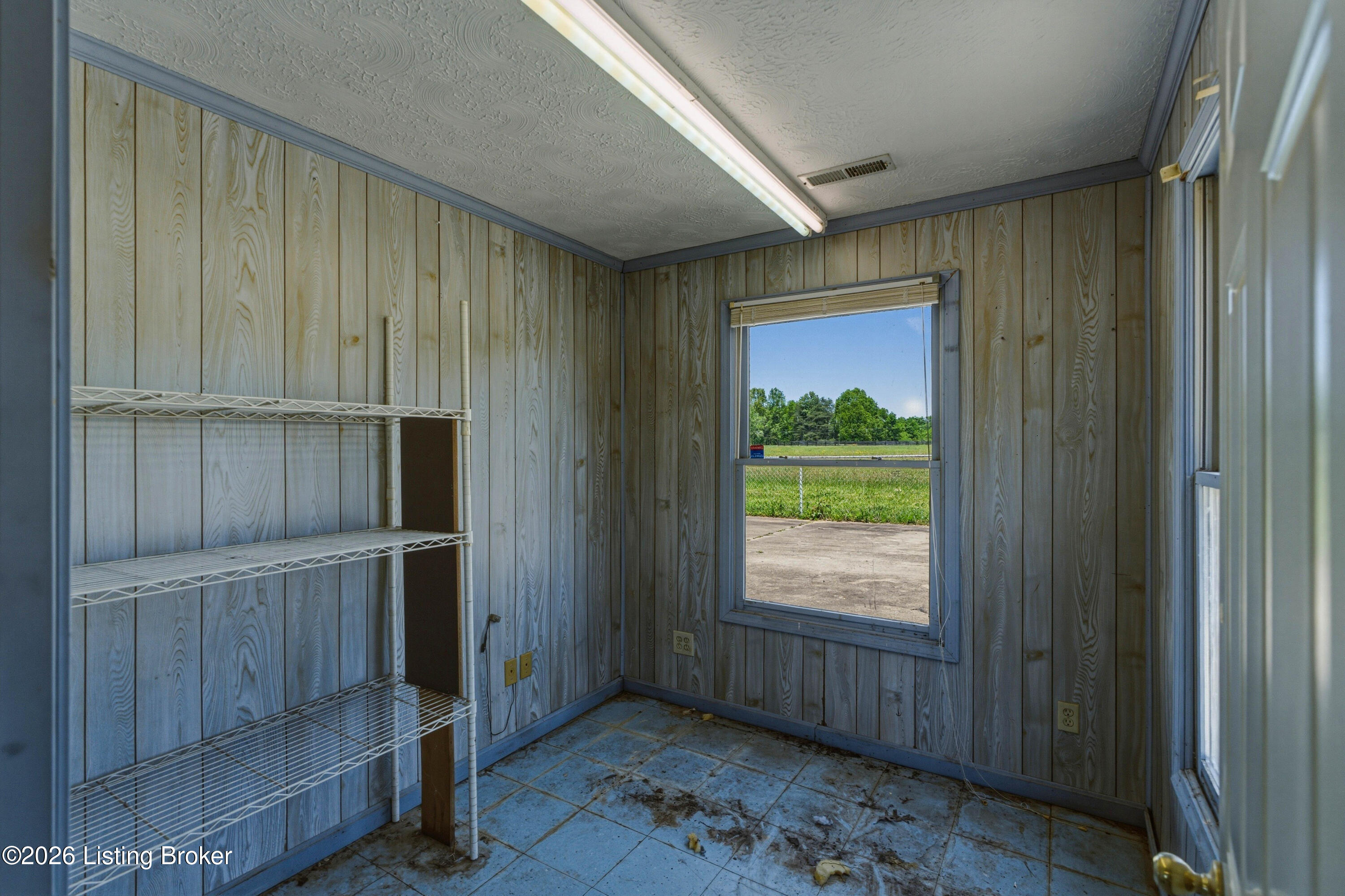 1545 Greenbriar Rd Property Photo 17
