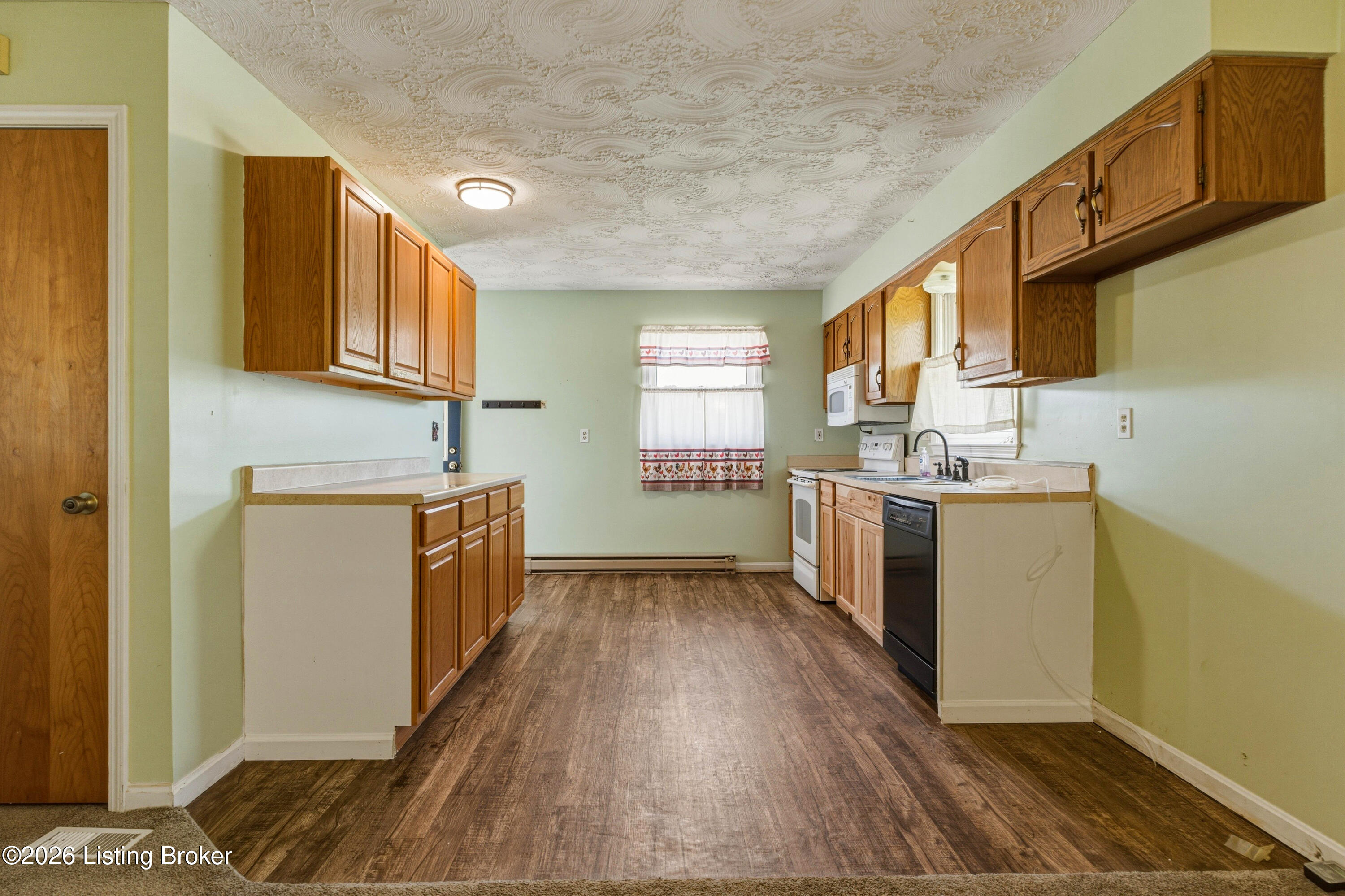 1545 Greenbriar Rd Property Photo 25