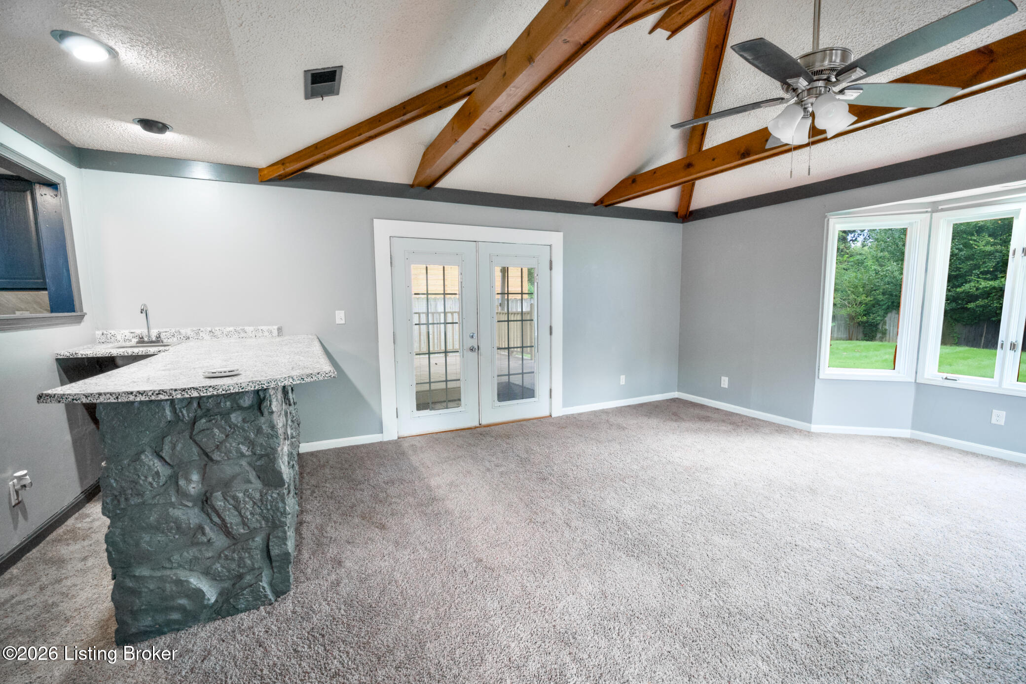 1009 Andle Ct Property Photo 11