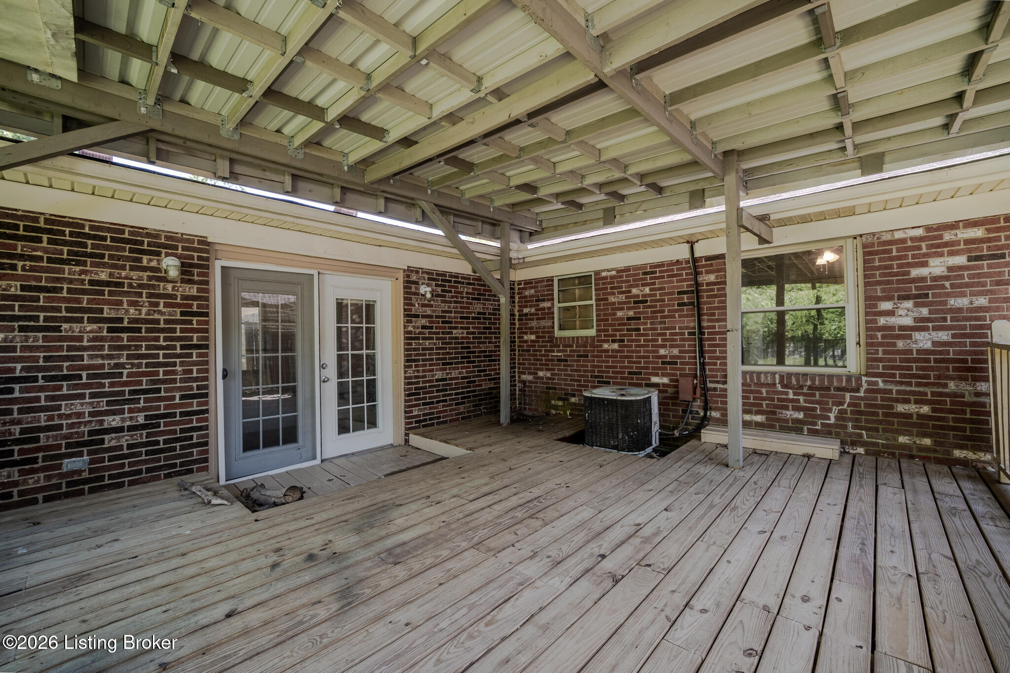1009 Andle Ct Property Photo 15