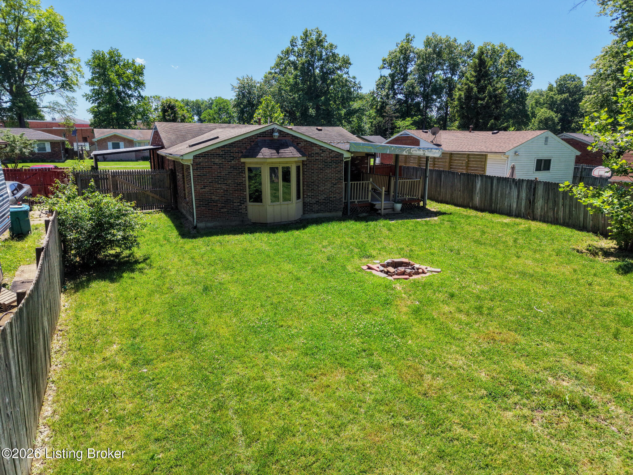 1009 Andle Ct Property Photo 18