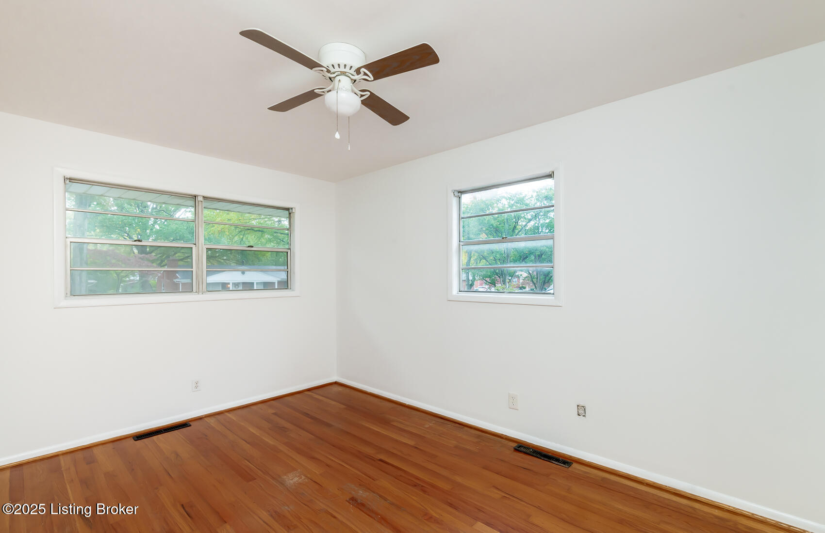 3023 Leman Dr Property Photo 13