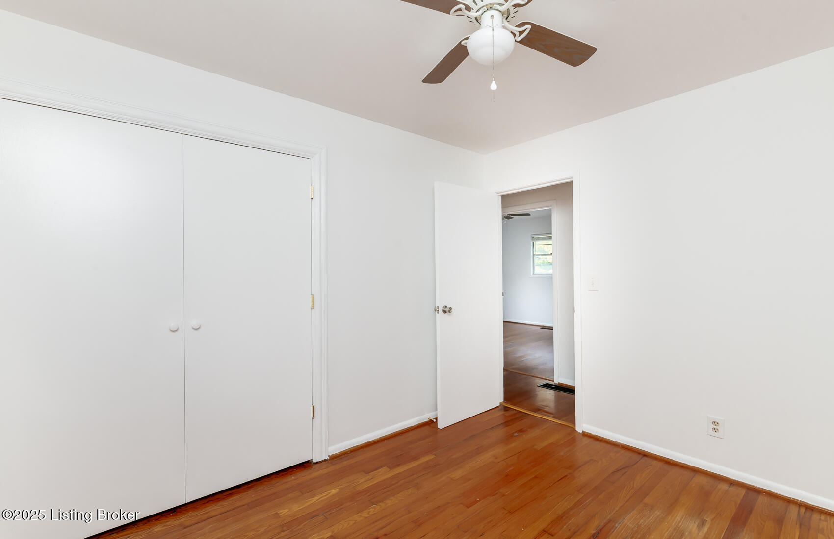 3023 Leman Dr Property Photo 15