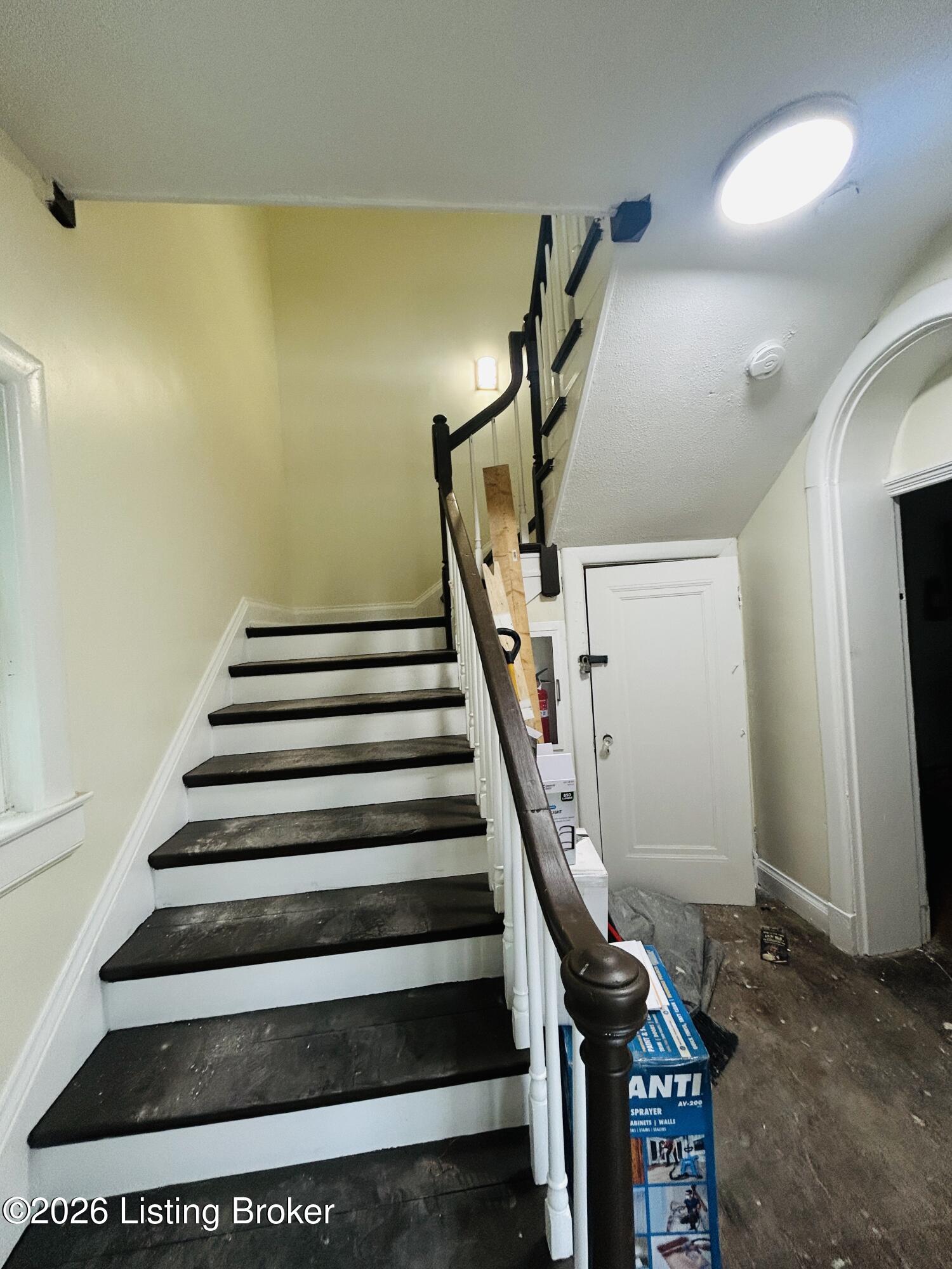 3617 W Broadway Property Photo 7
