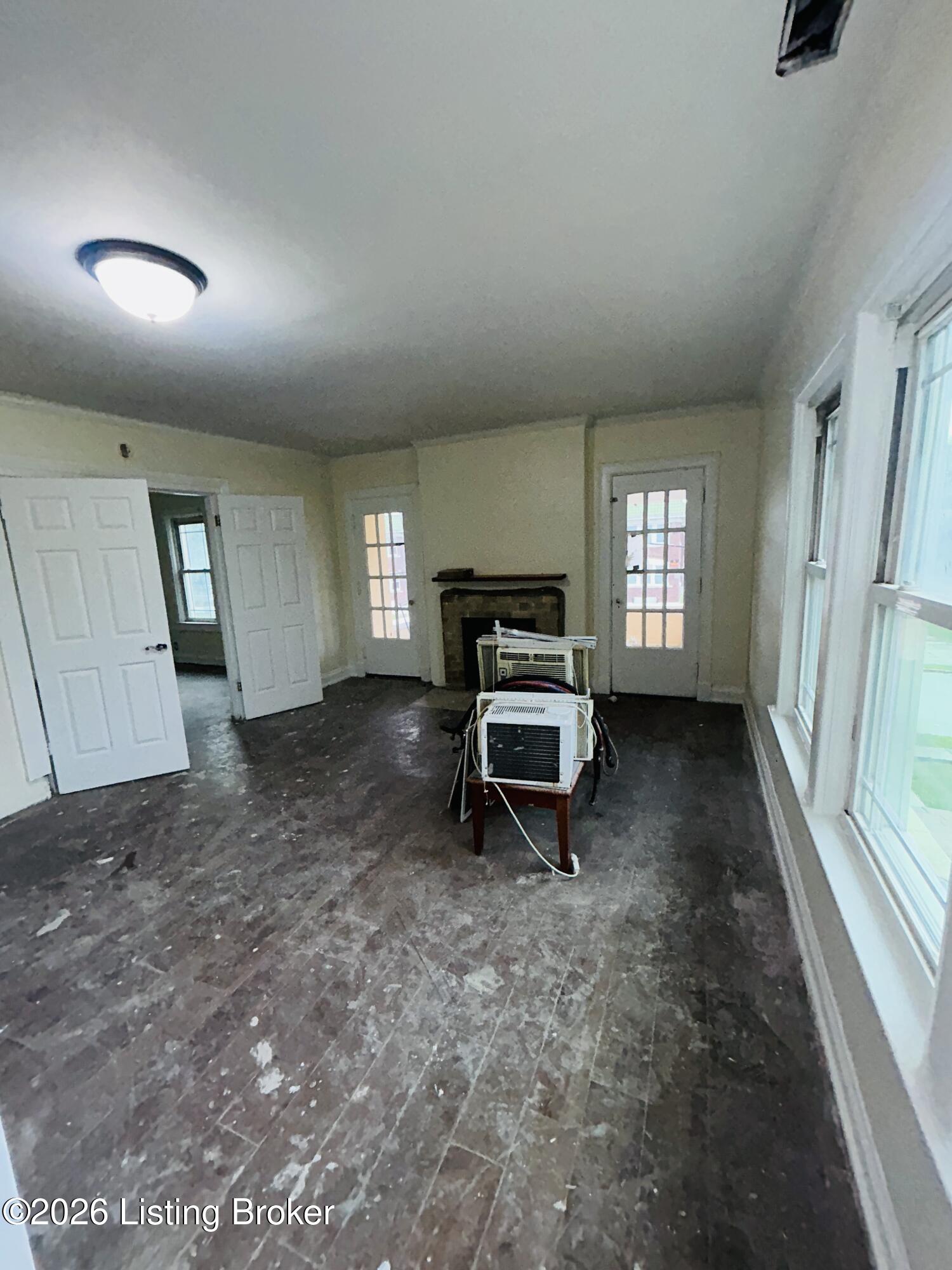 3617 W Broadway Property Photo 12