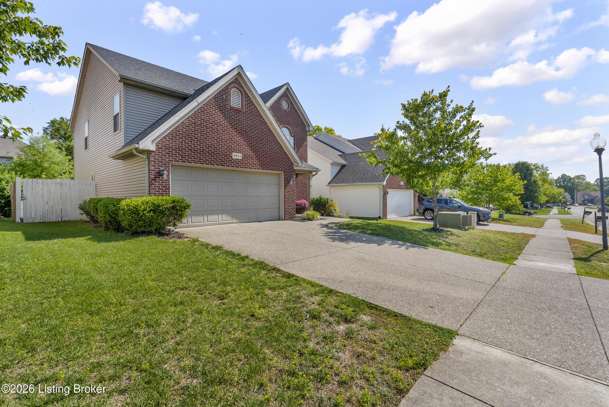 8813 Eli Dr Property Photo 3