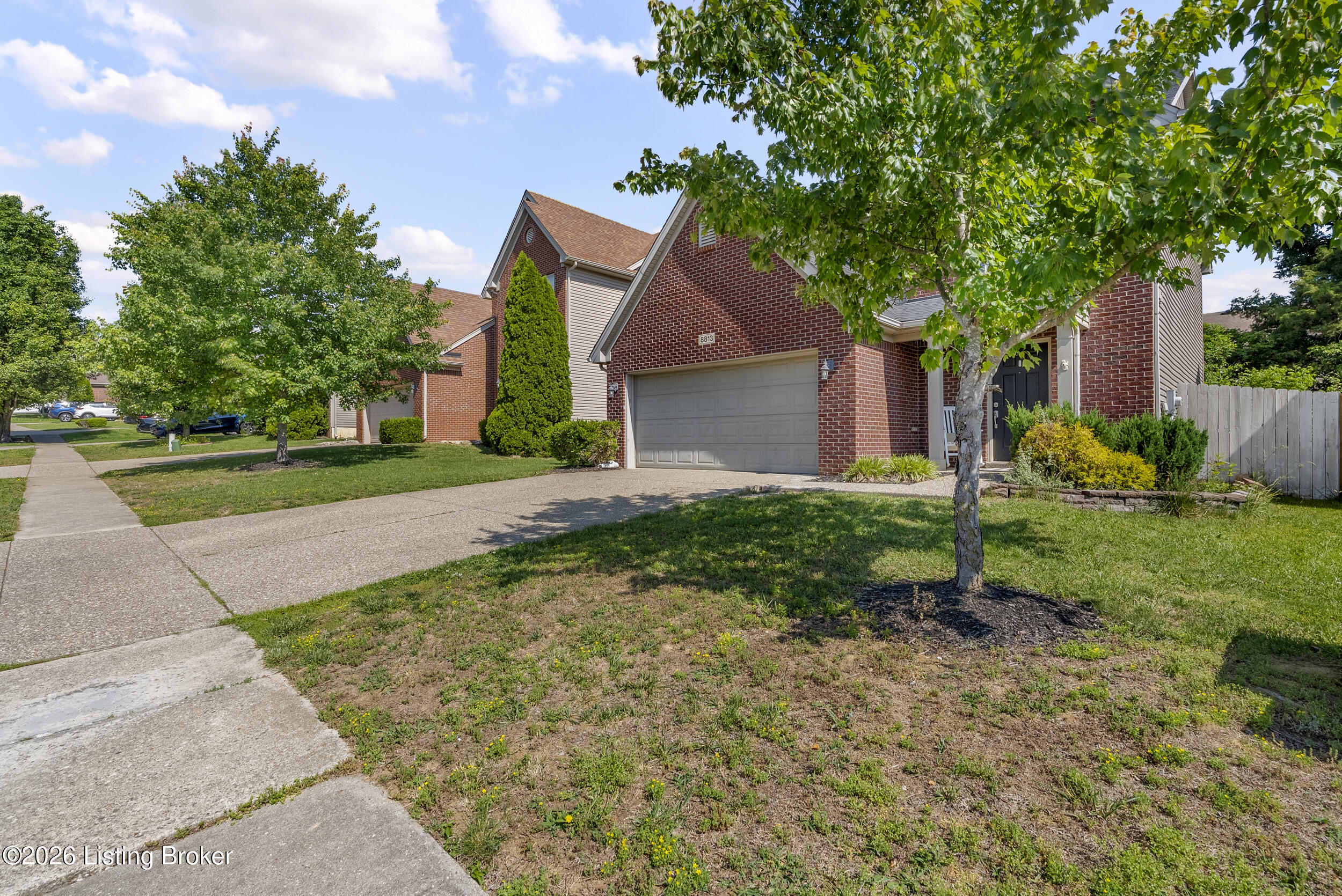 8813 Eli Dr Property Photo 5