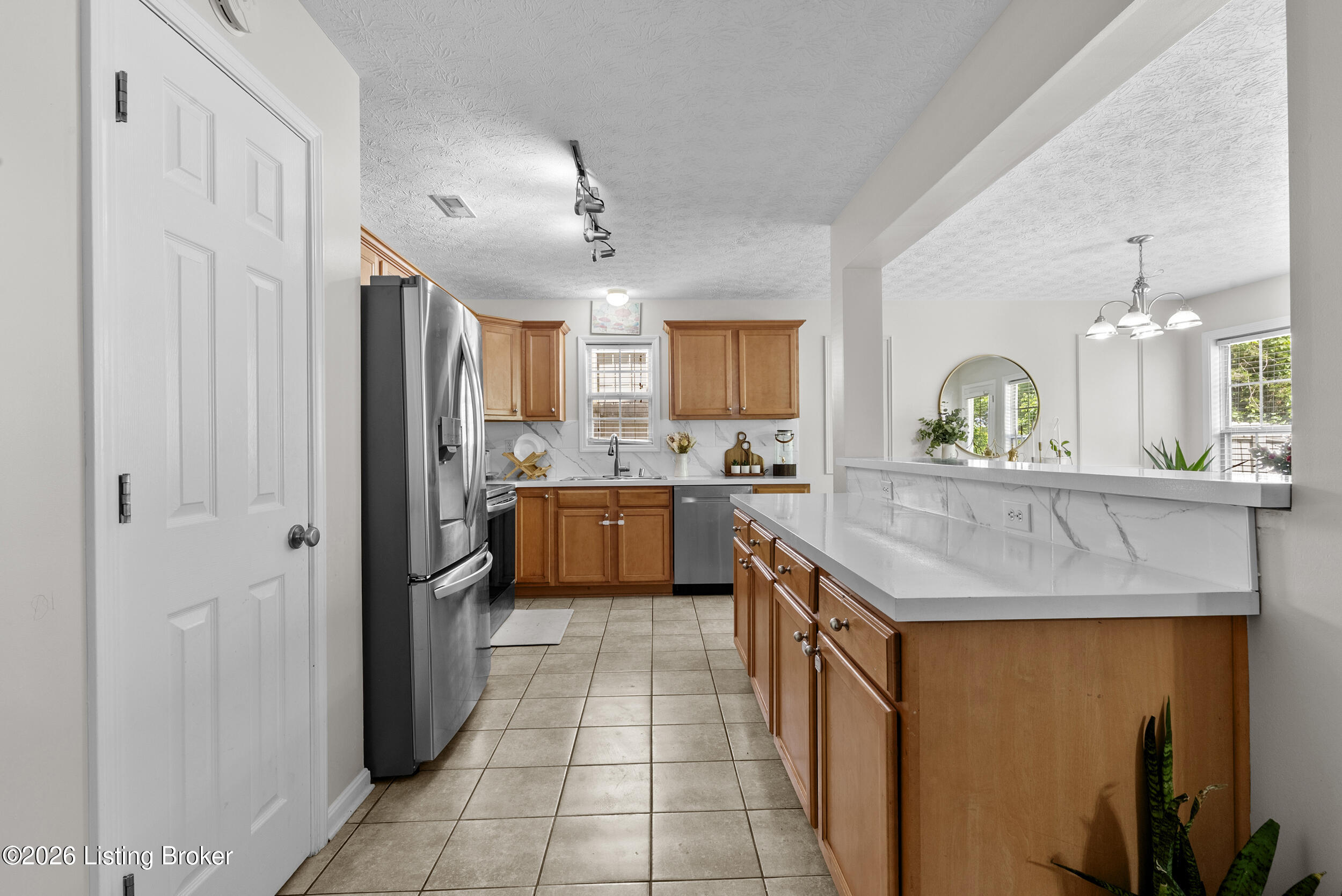 8813 Eli Dr Property Photo 16