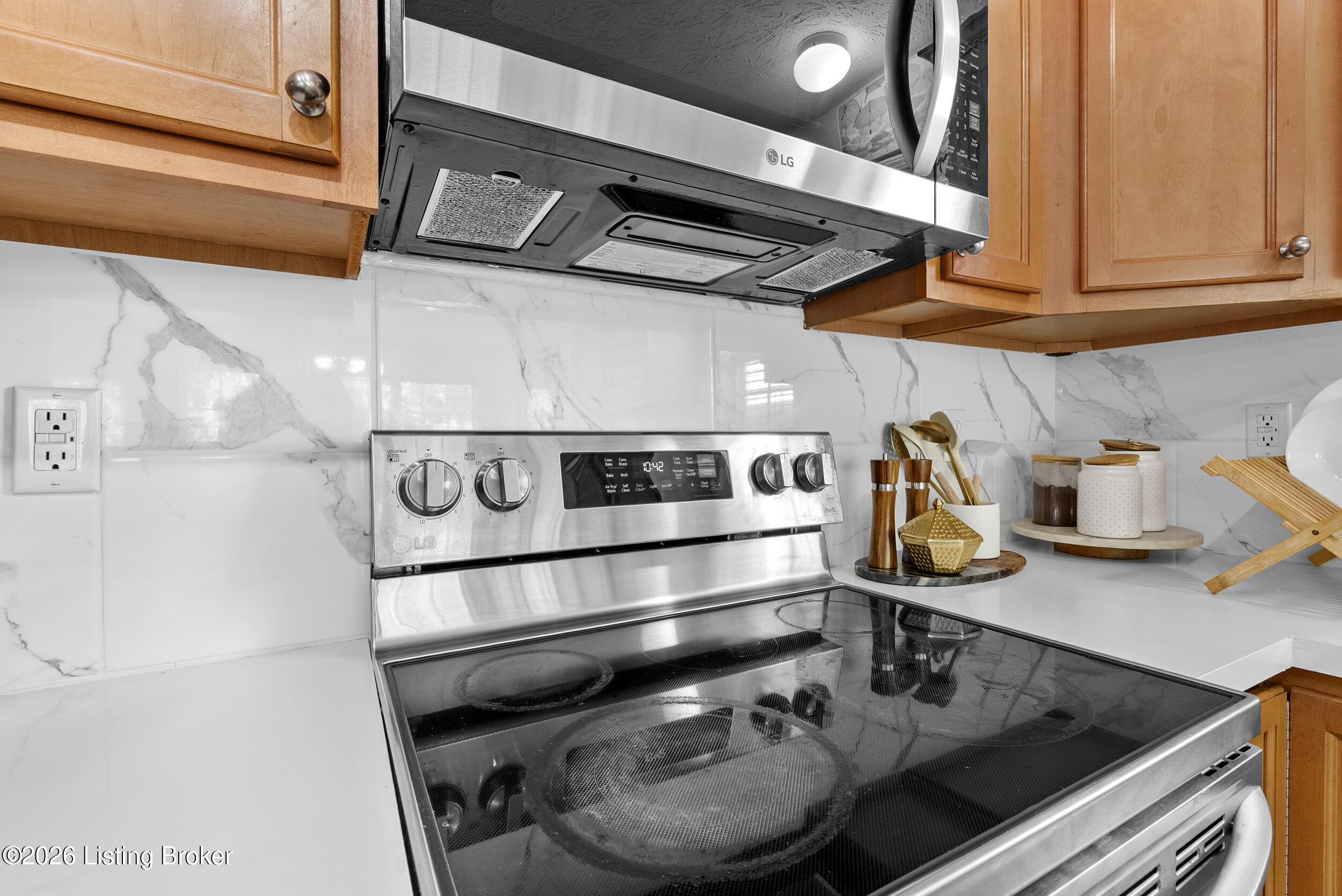 8813 Eli Dr Property Photo 19
