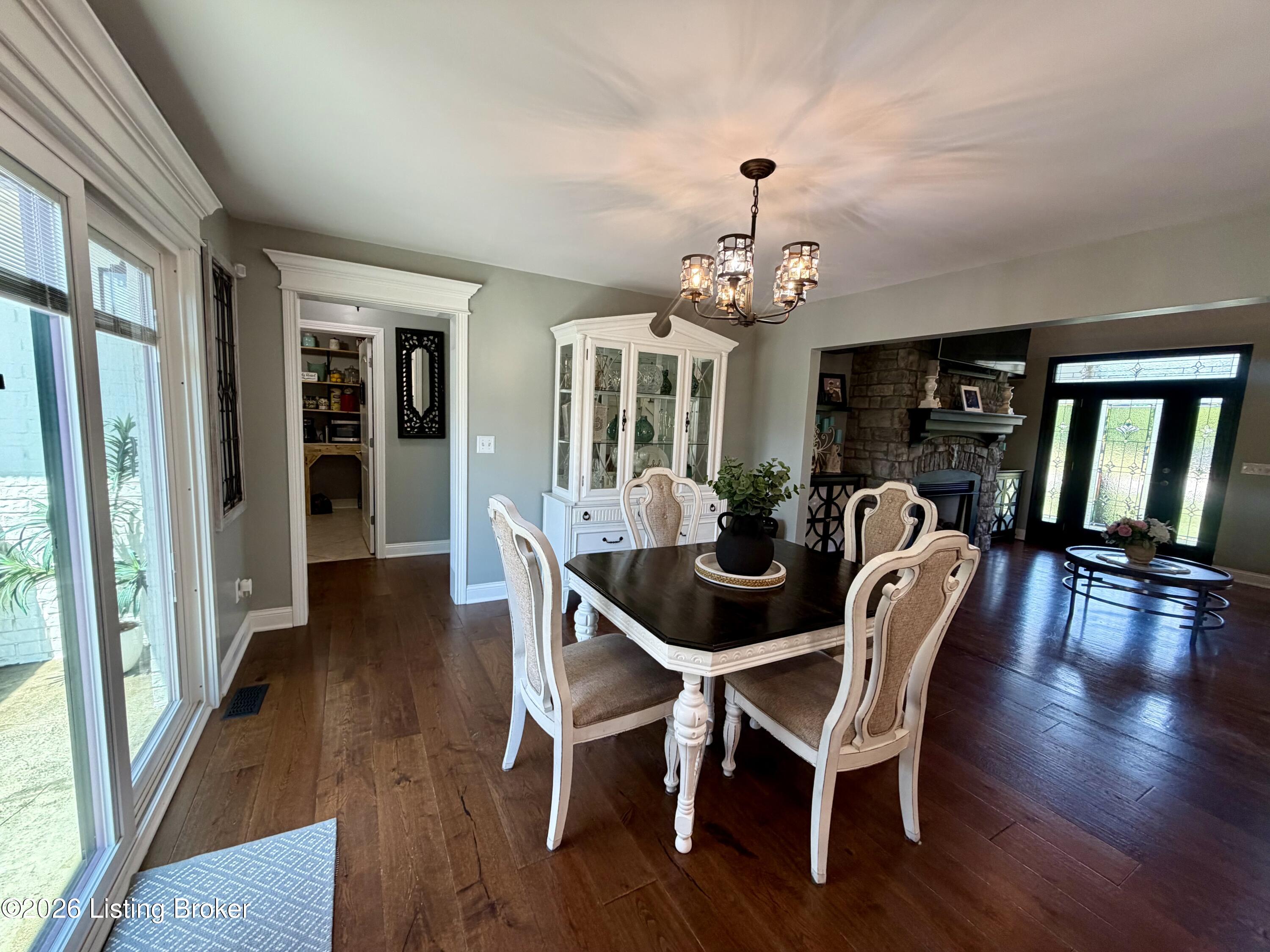 1011 Pembrooke Dr Property Photo 19