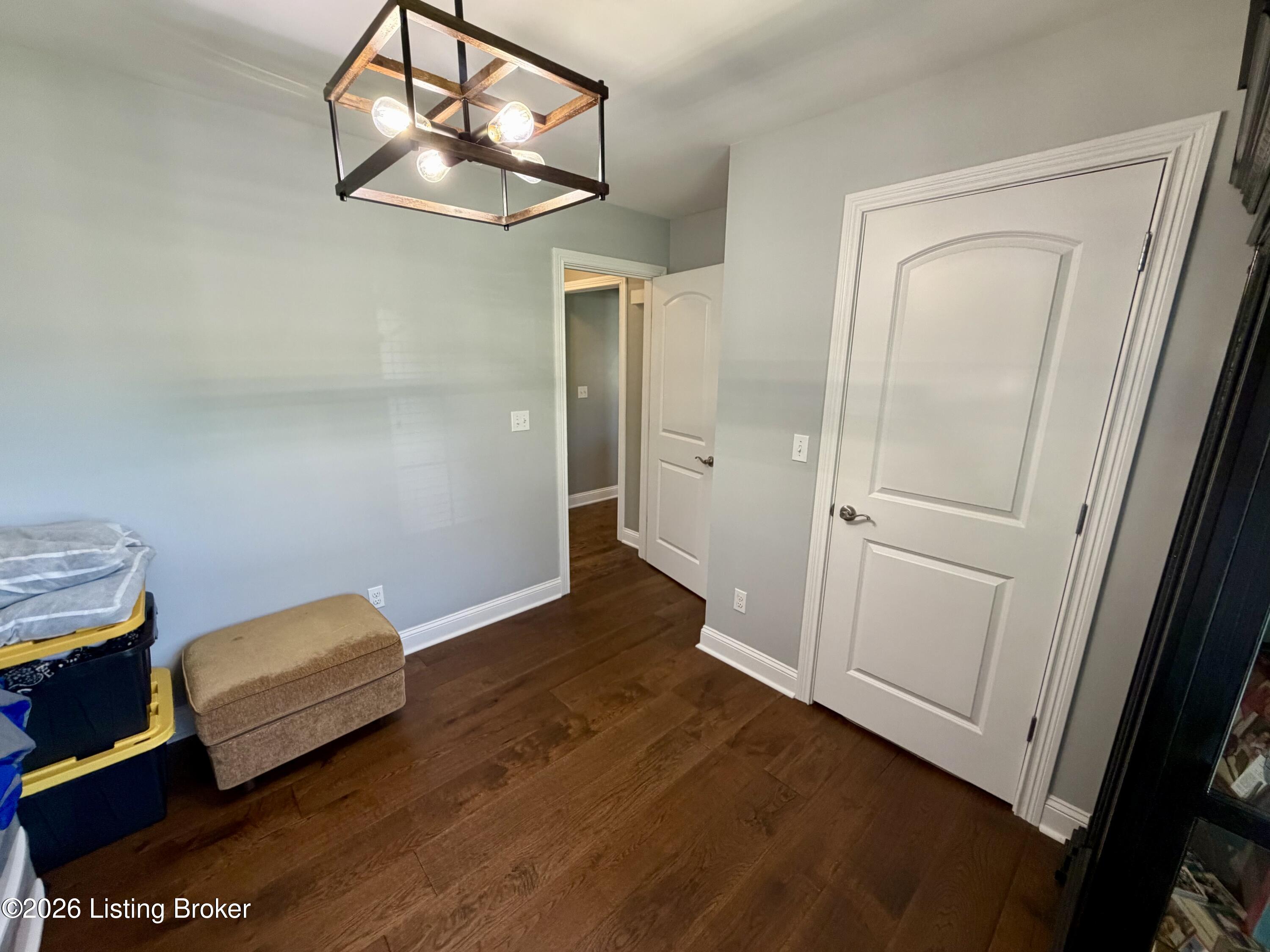 1011 Pembrooke Dr Property Photo 36