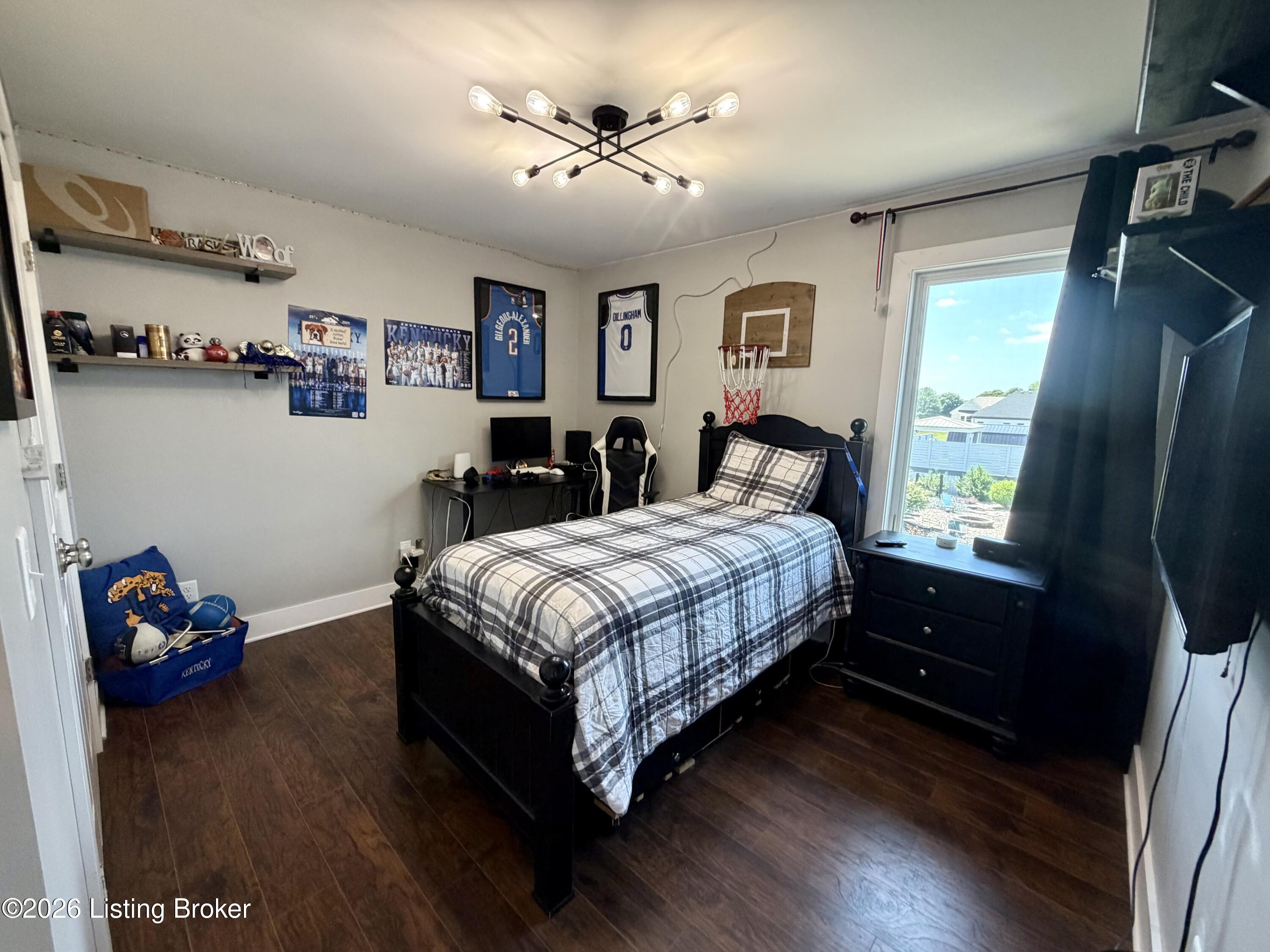 1011 Pembrooke Dr Property Photo 43