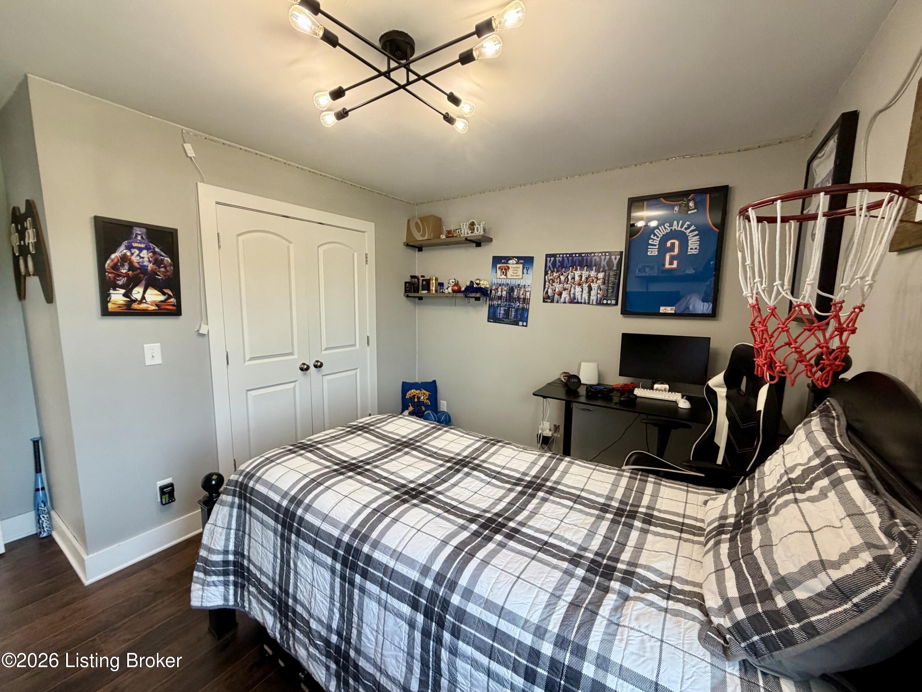 1011 Pembrooke Dr Property Photo 44