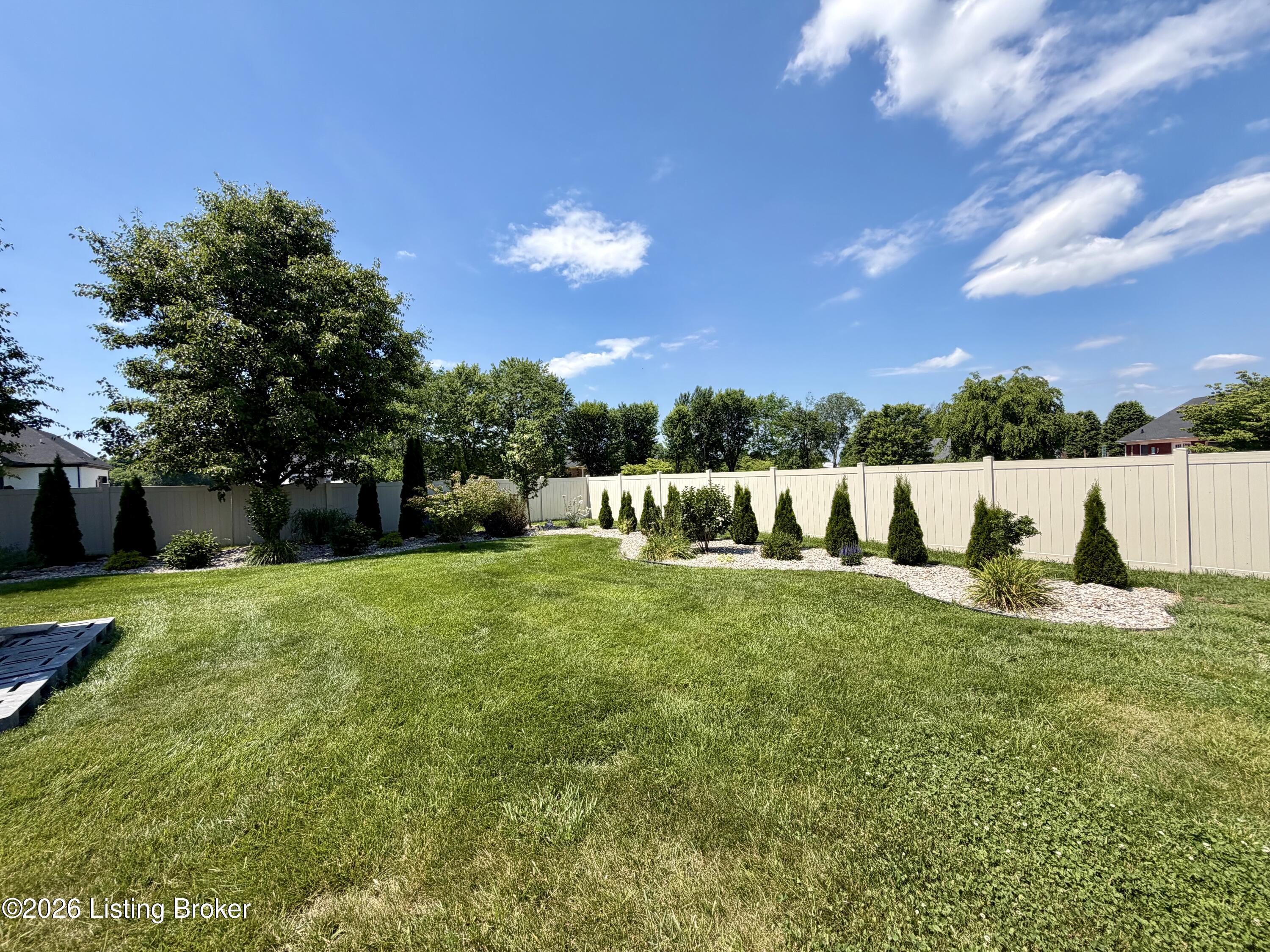 1011 Pembrooke Dr Property Photo 90