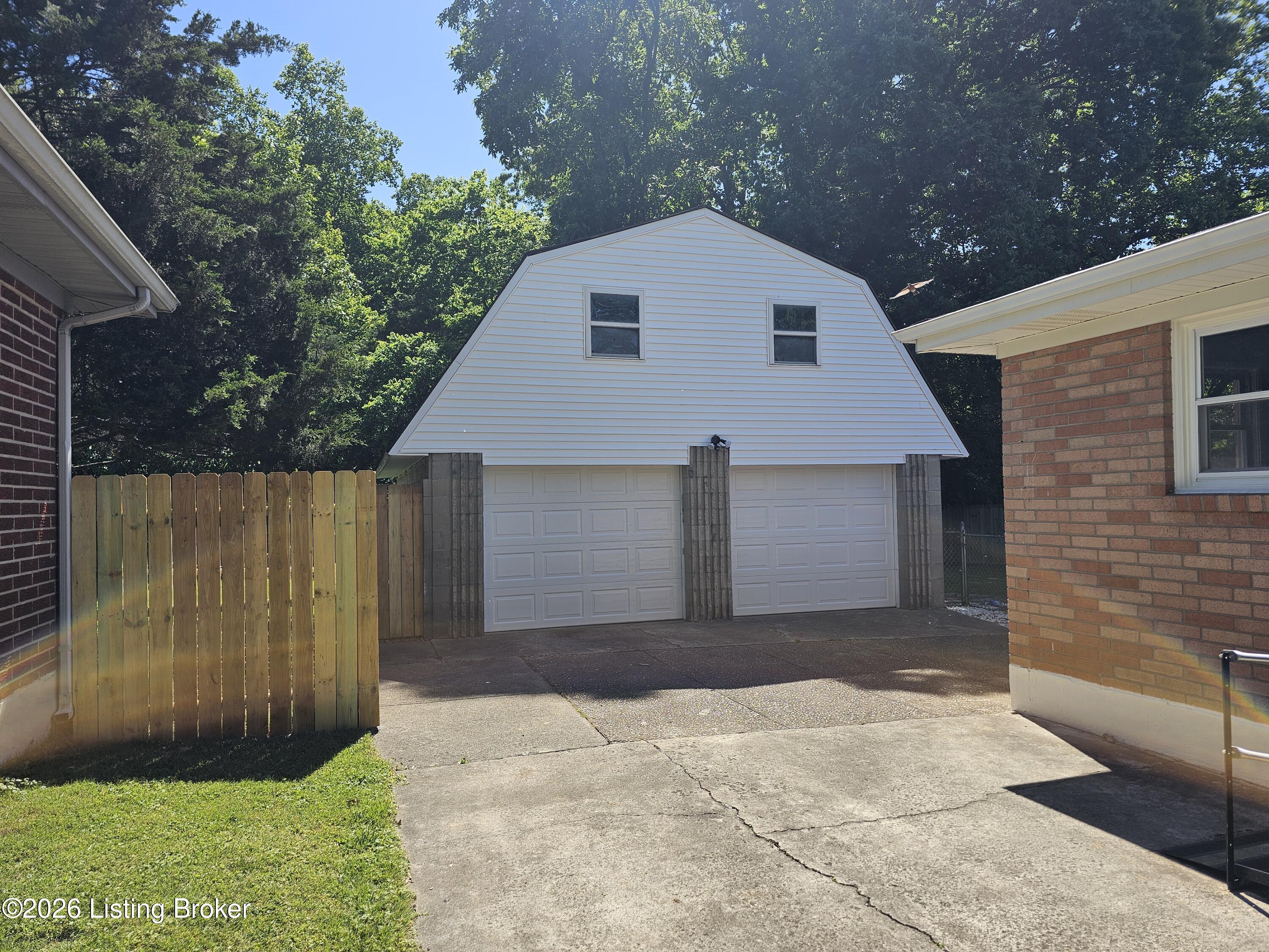 9233 Lantana Dr Property Photo 4