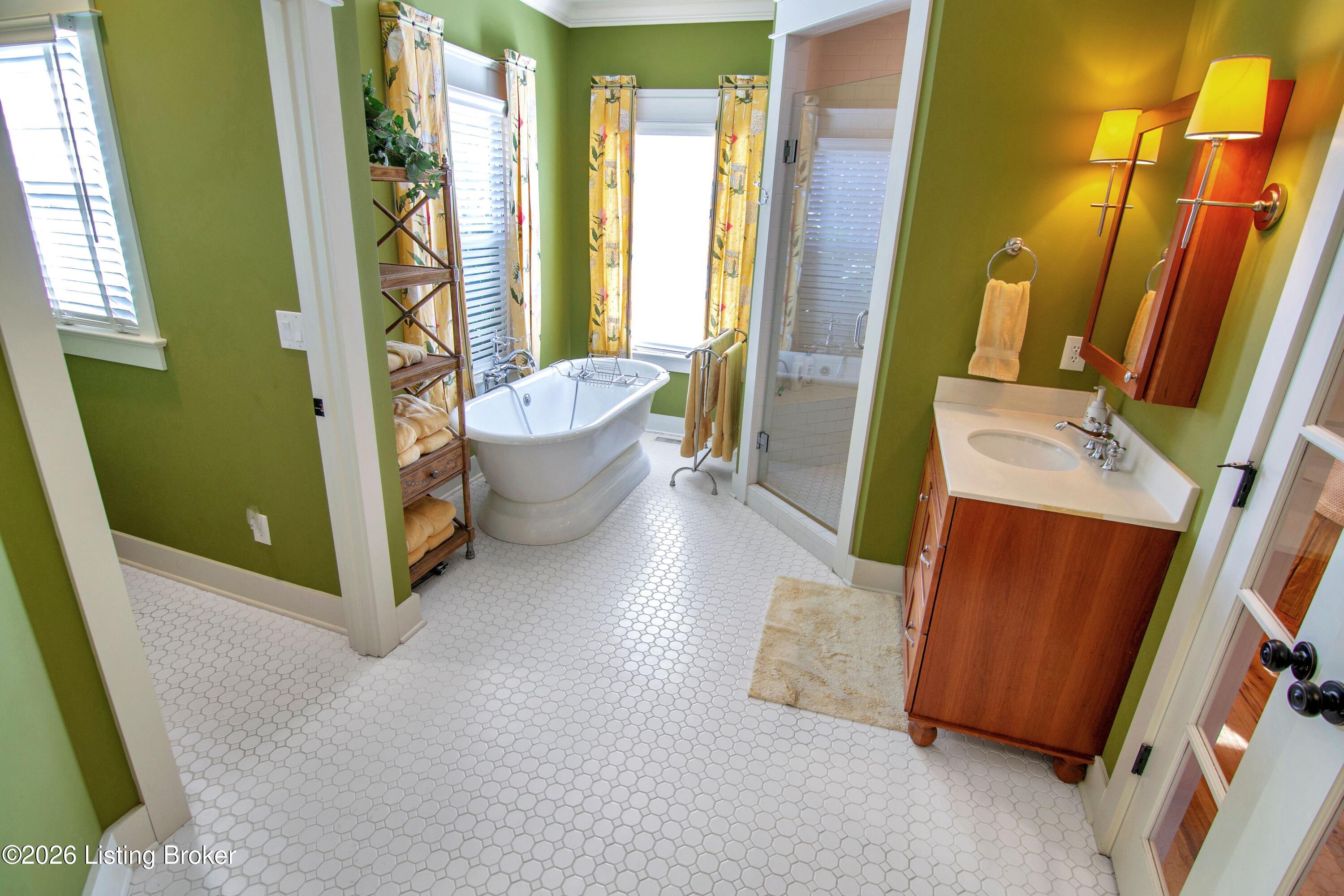 272 Eagle Point Dr Property Photo 21